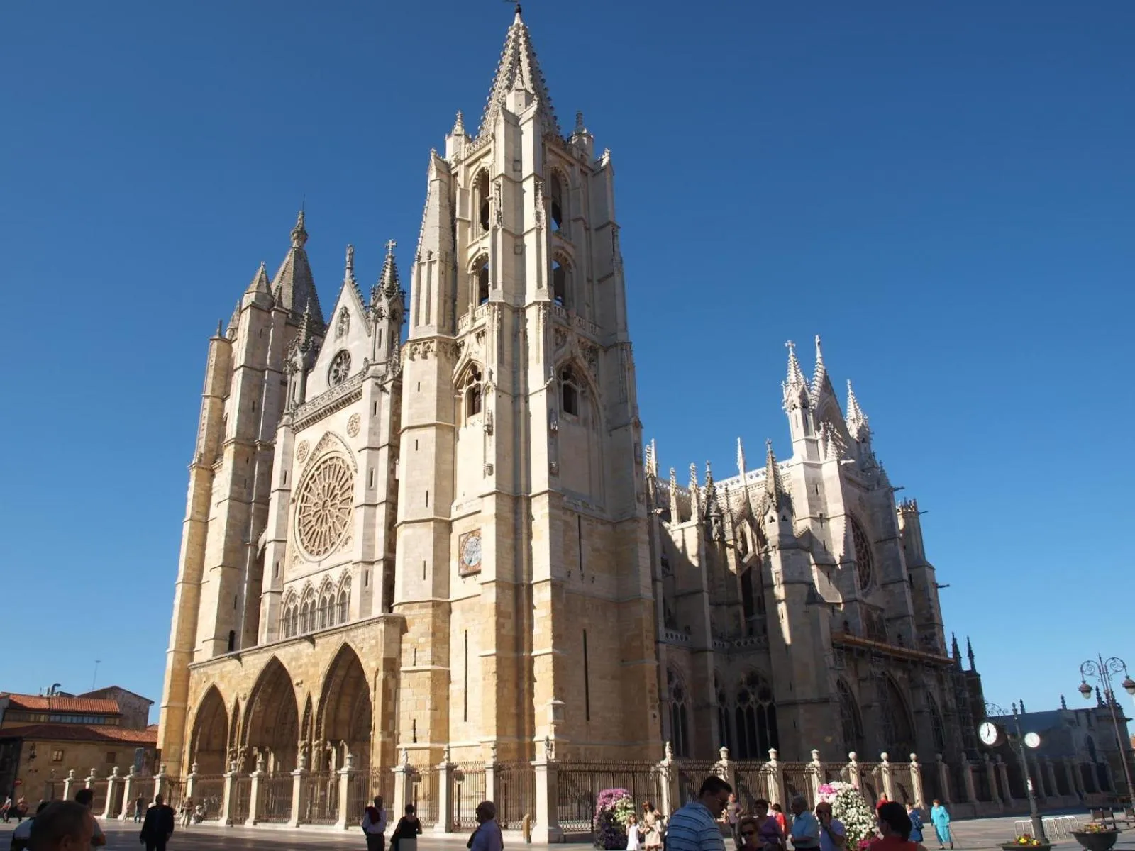 Nearby landmark in Entrevias Lodging - con Garaje y WIFI