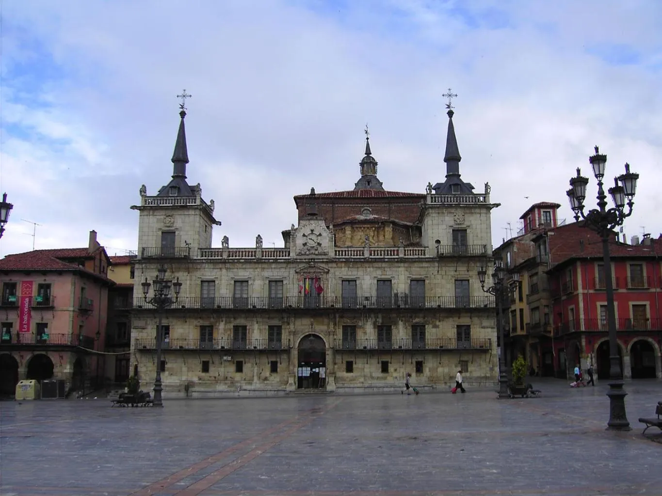 Nearby landmark in Entrevias Lodging - con Garaje y WIFI