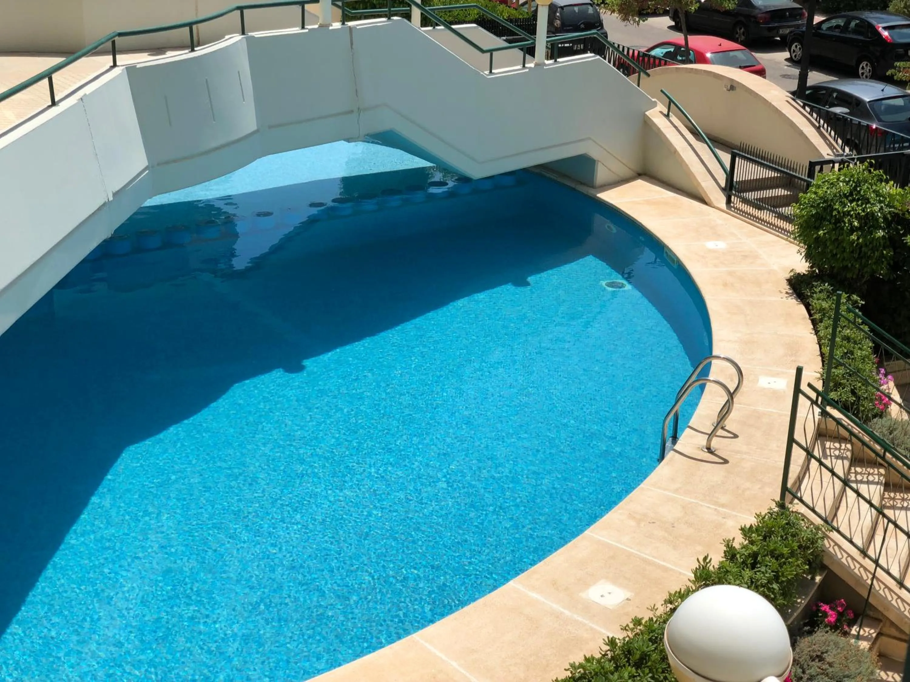 Swimming pool in Opera House Valencia B&B