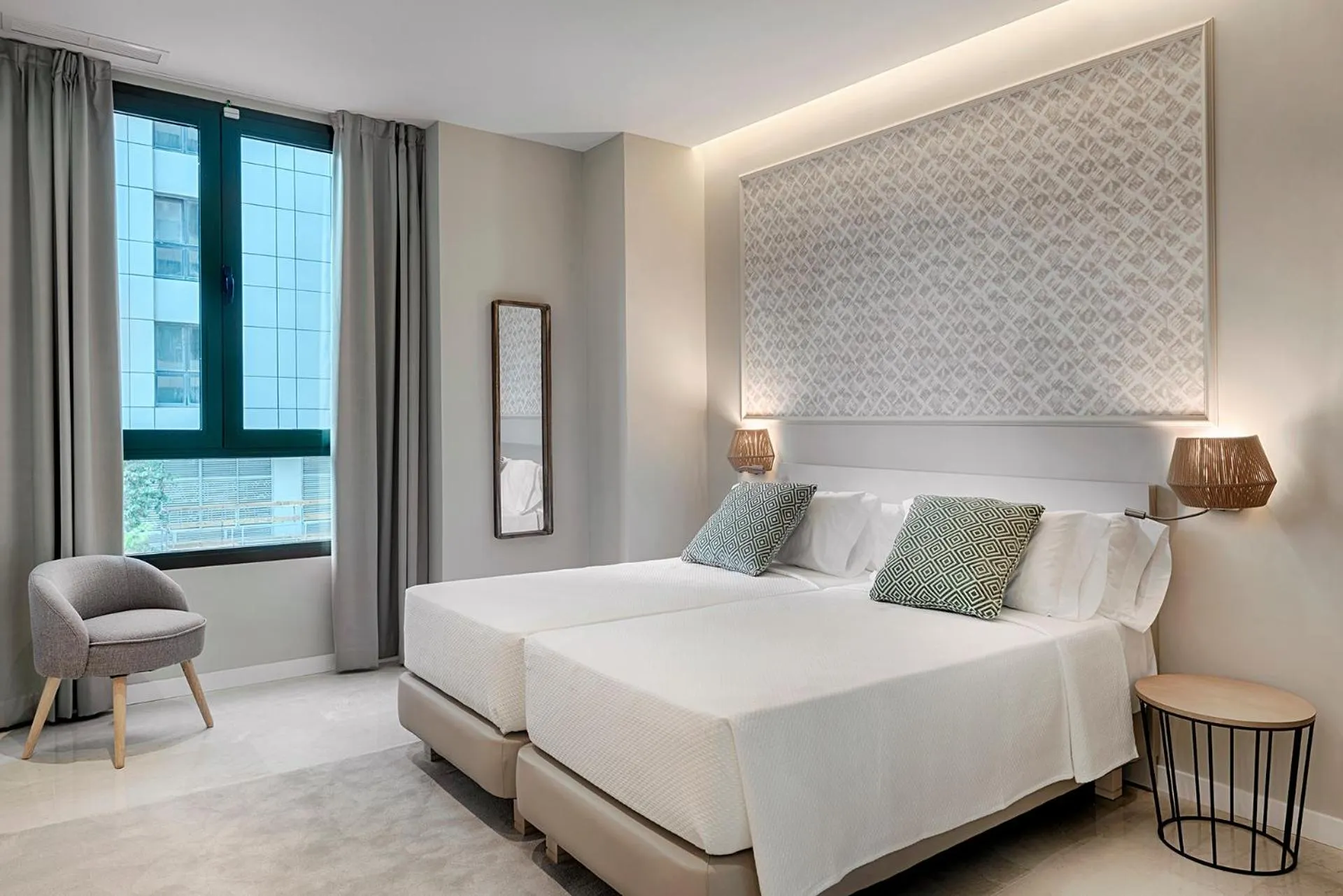 Bed in Opera House Valencia B&B