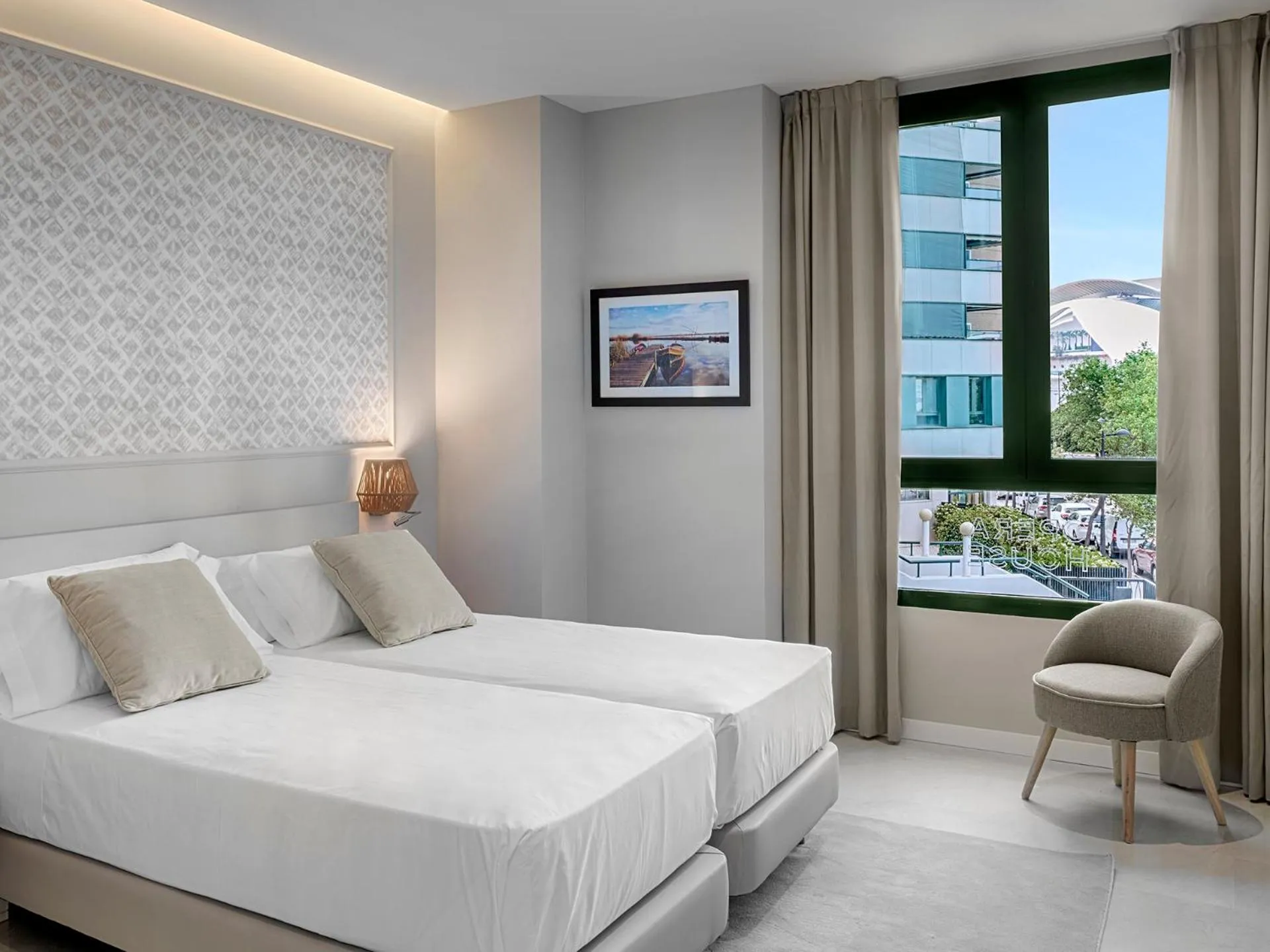 Bed in Opera House Valencia B&B