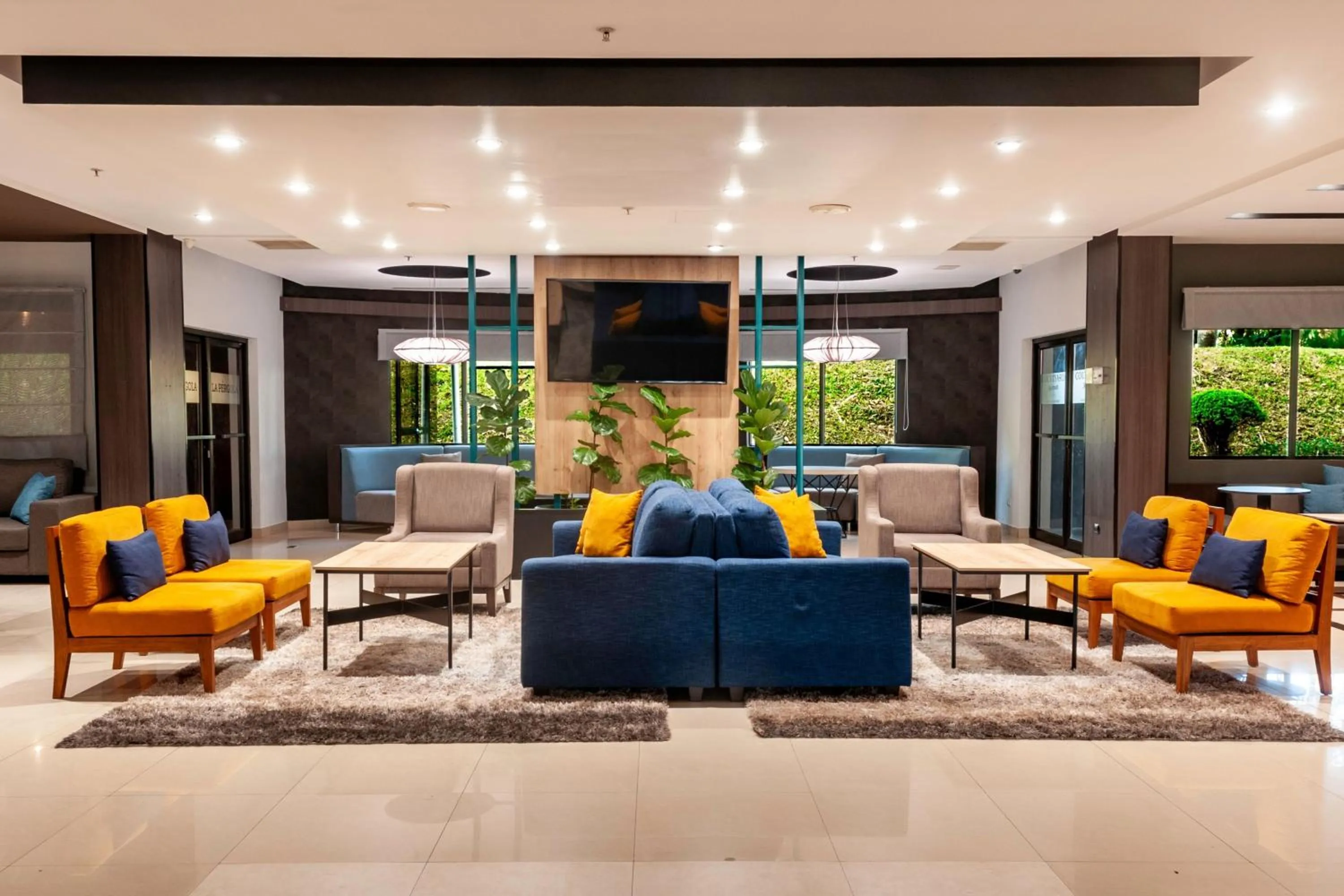 Lobby or reception in Courtyard by Marriott San Salvador