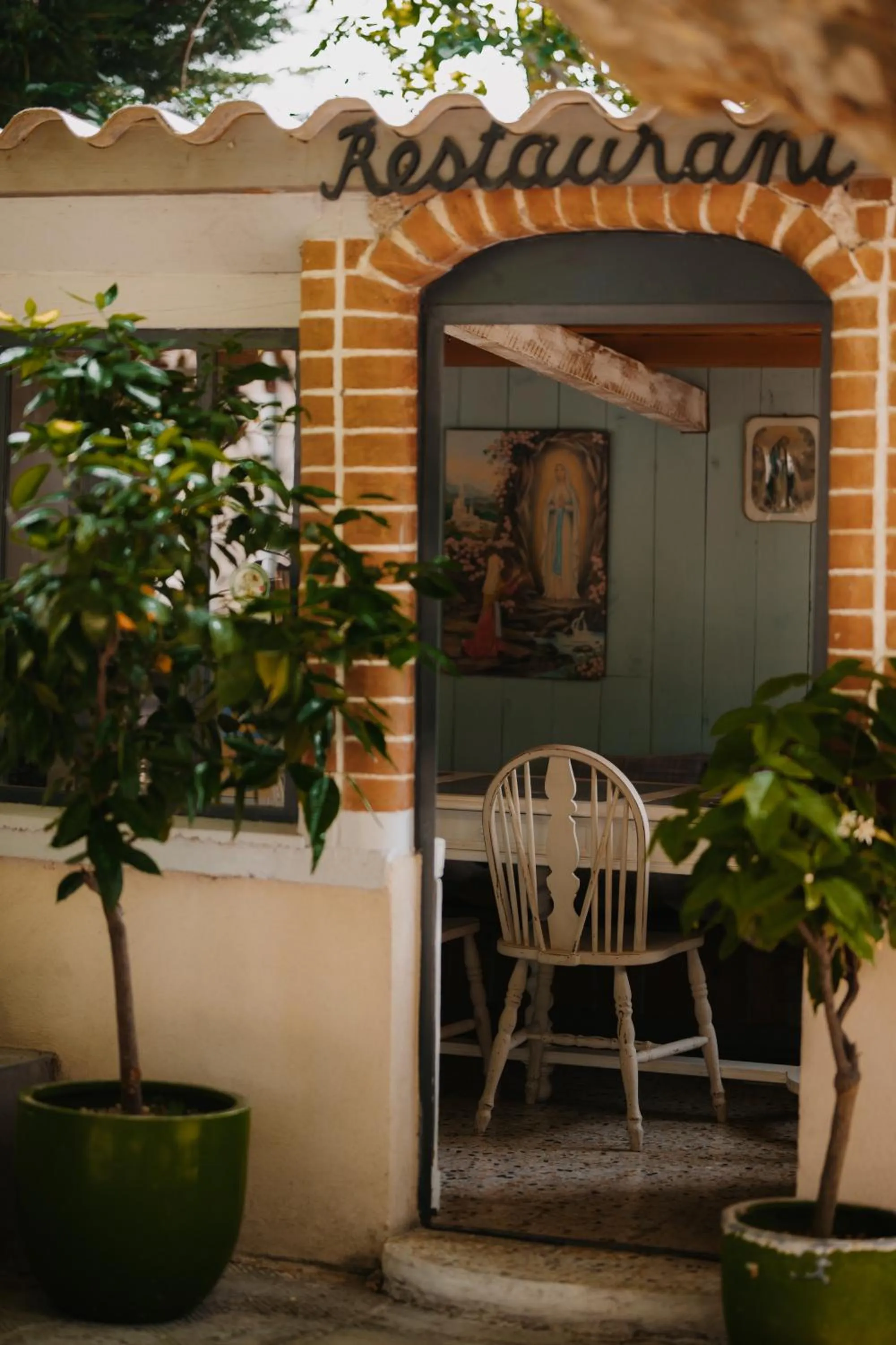 Kitchen or kitchenette in Les intérieurs d'Angèle