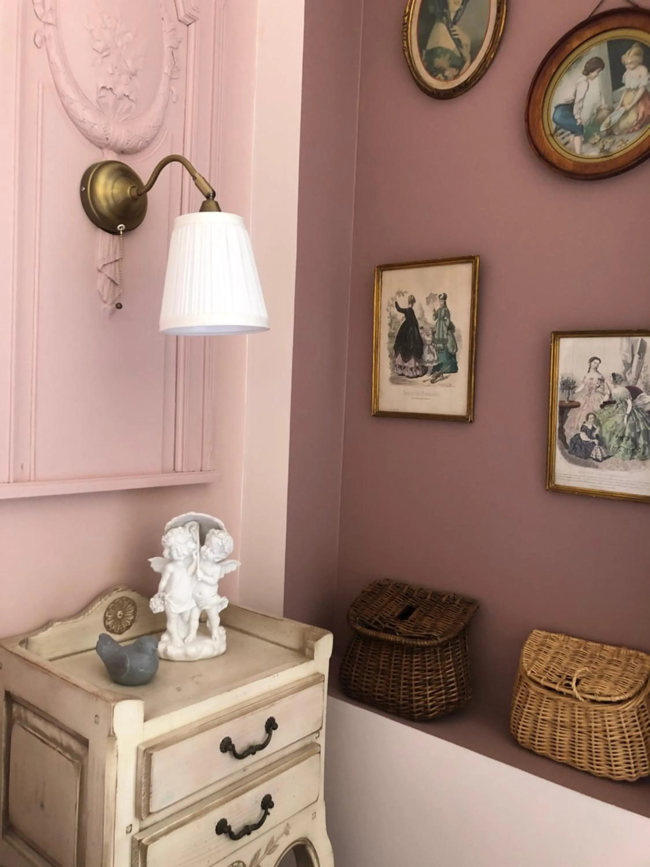 Decorative detail in Les intérieurs d'Angèle