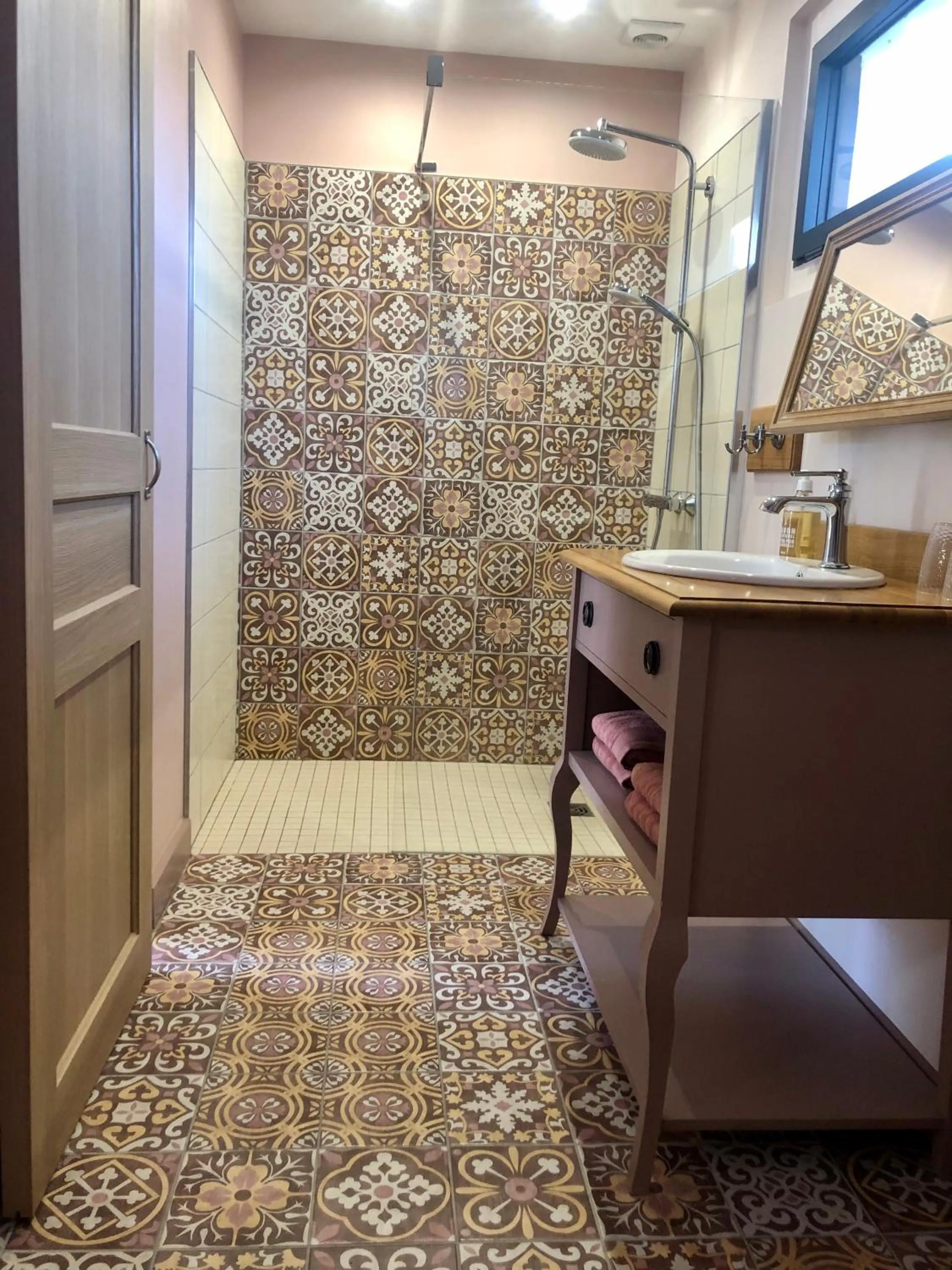 Bathroom in Les intérieurs d'Angèle