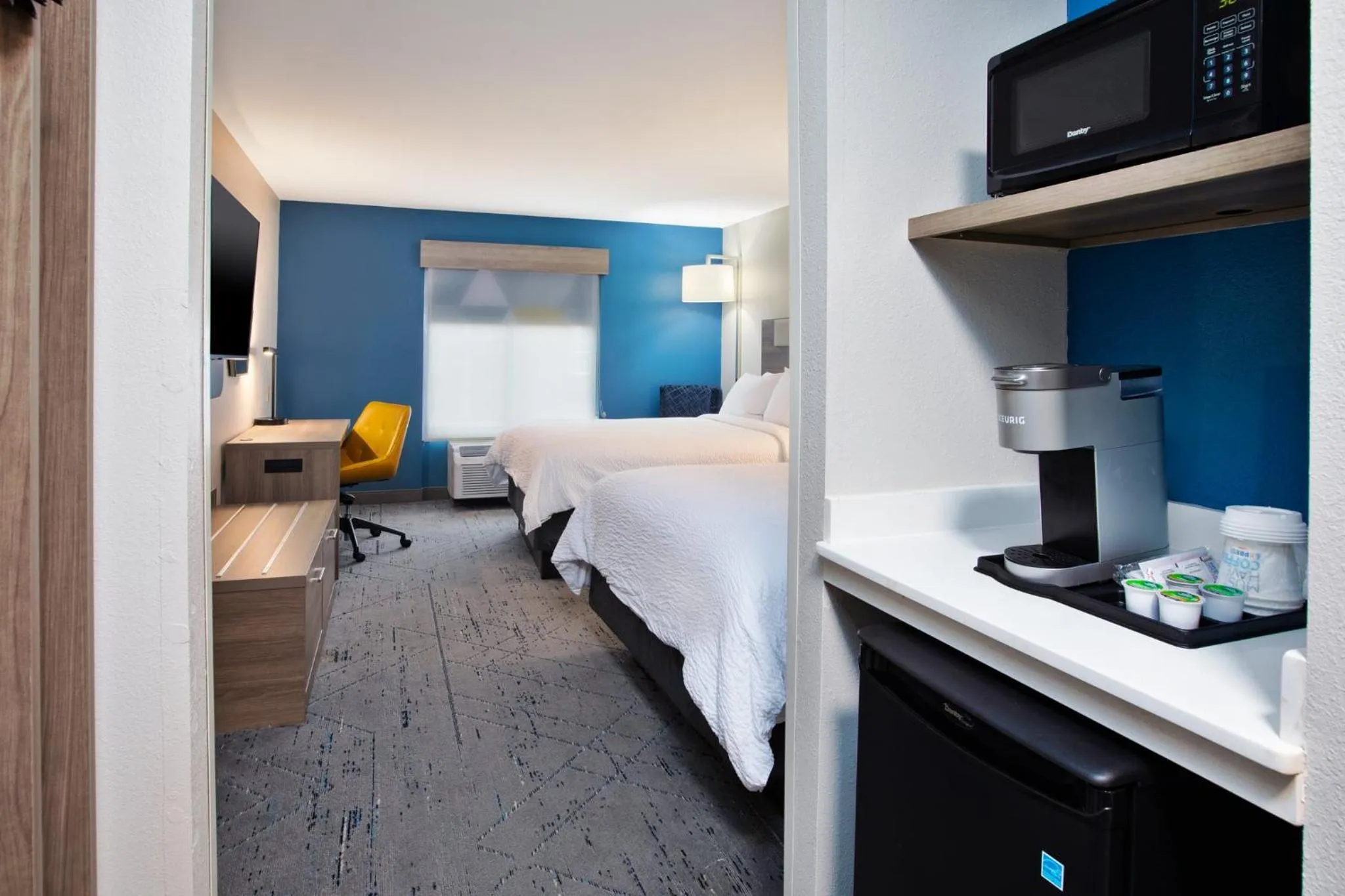 Photo of the whole room, Bed in Holiday Inn Express Hotel & Suites - Sumter by IHG