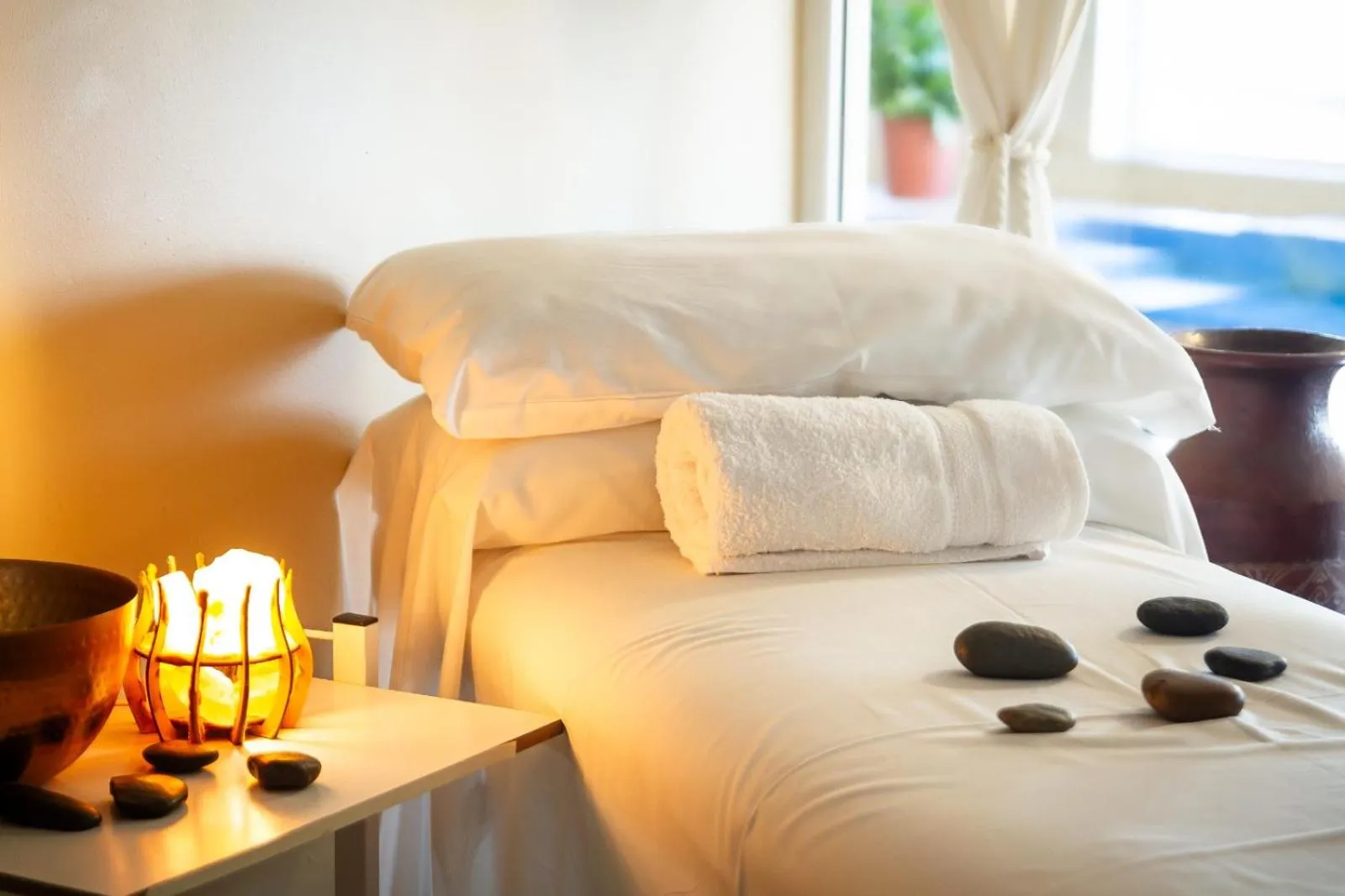 Massage, Bed in Aikendor Hotel Panorámico