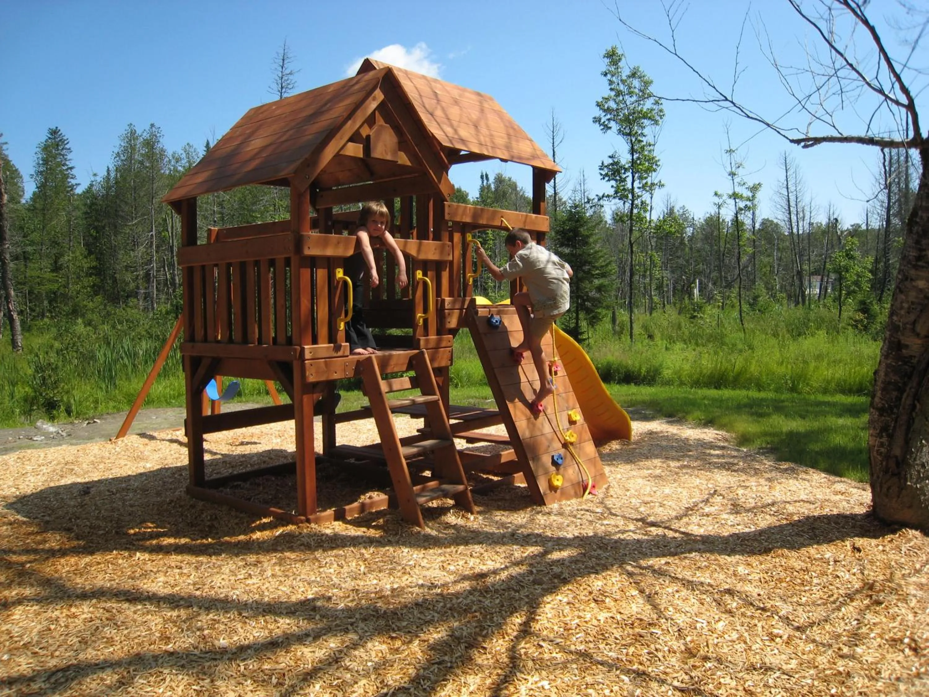 Children play ground in Les Chalets du Lac Grenier