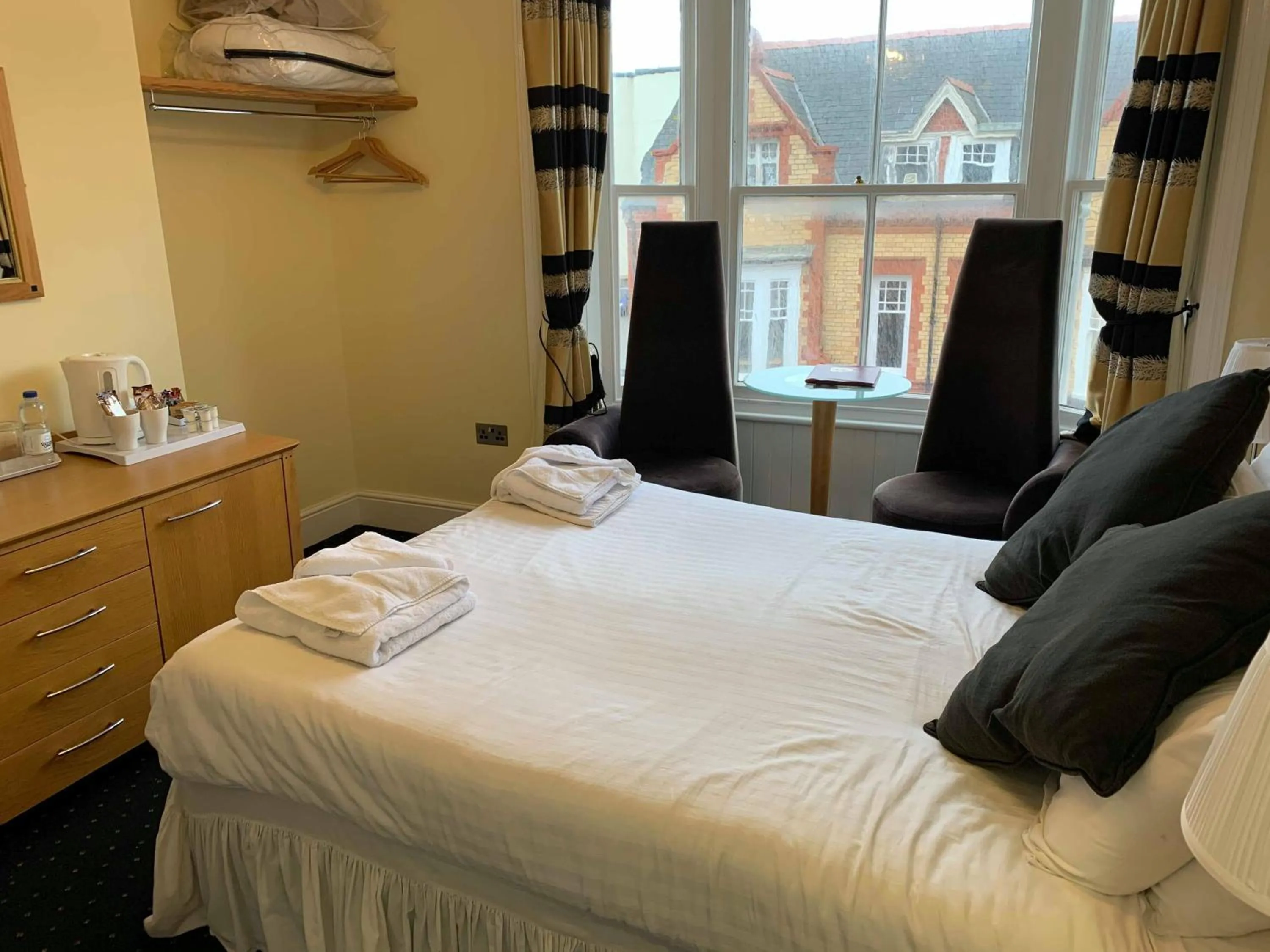 Bed in Four Seasons Hotel