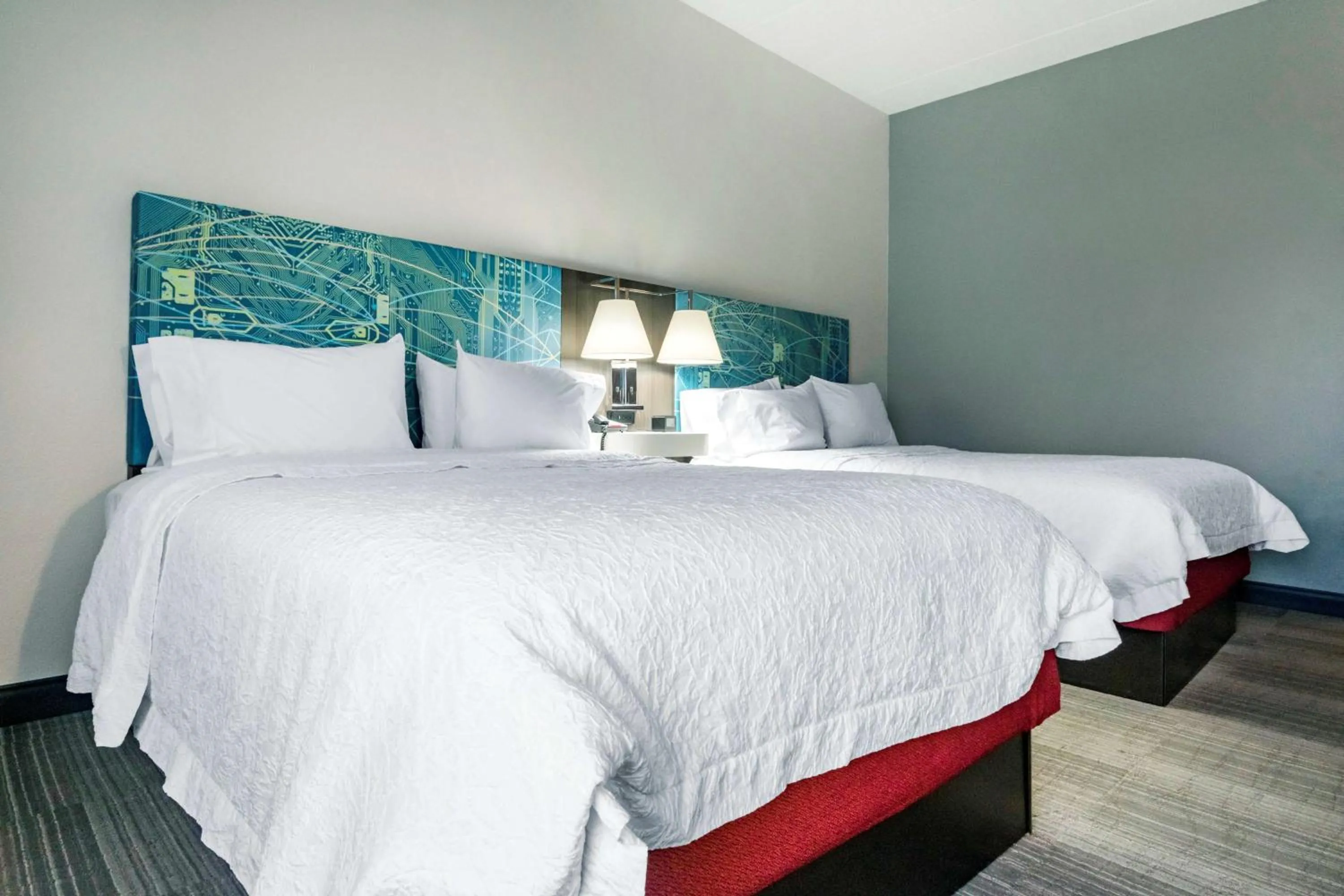 Bed in Hampton Inn Richmond KY