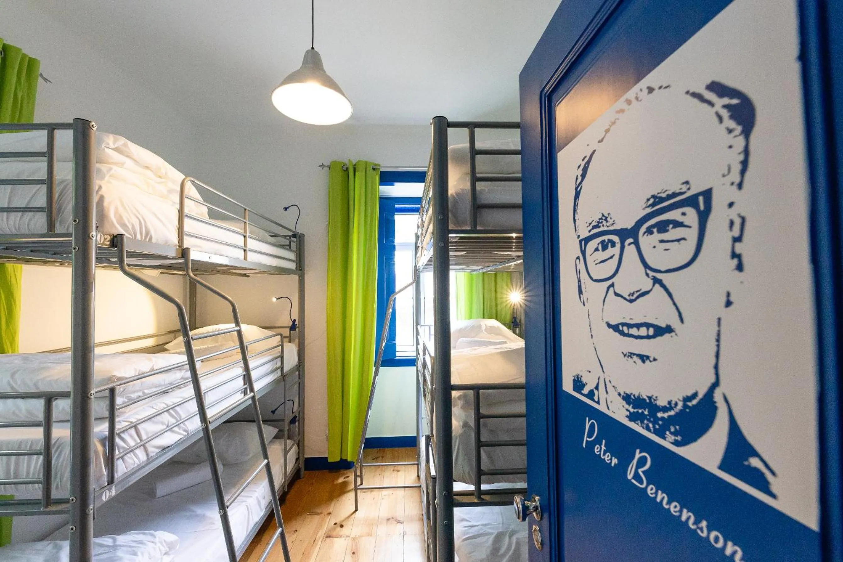 Photo of the whole room, Bed in Help Yourself Hostels - Parede