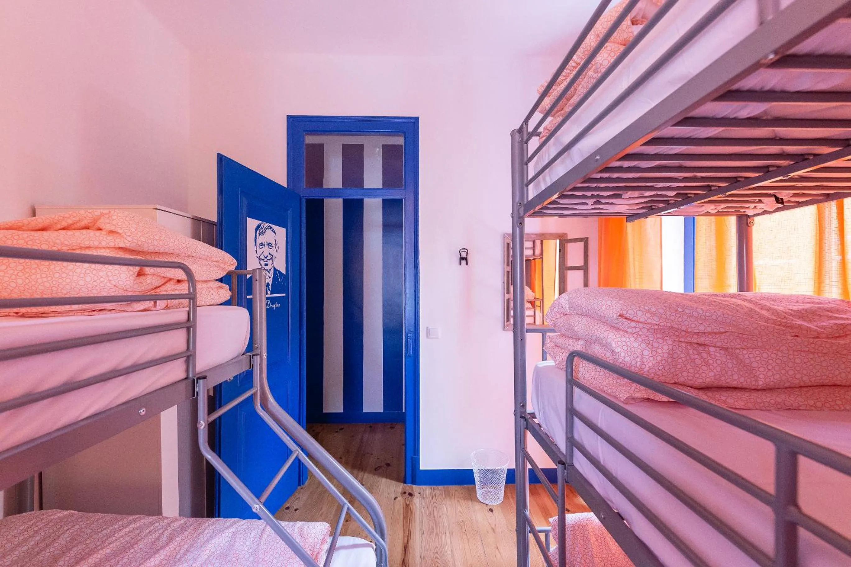Bed in Help Yourself Hostels - Parede