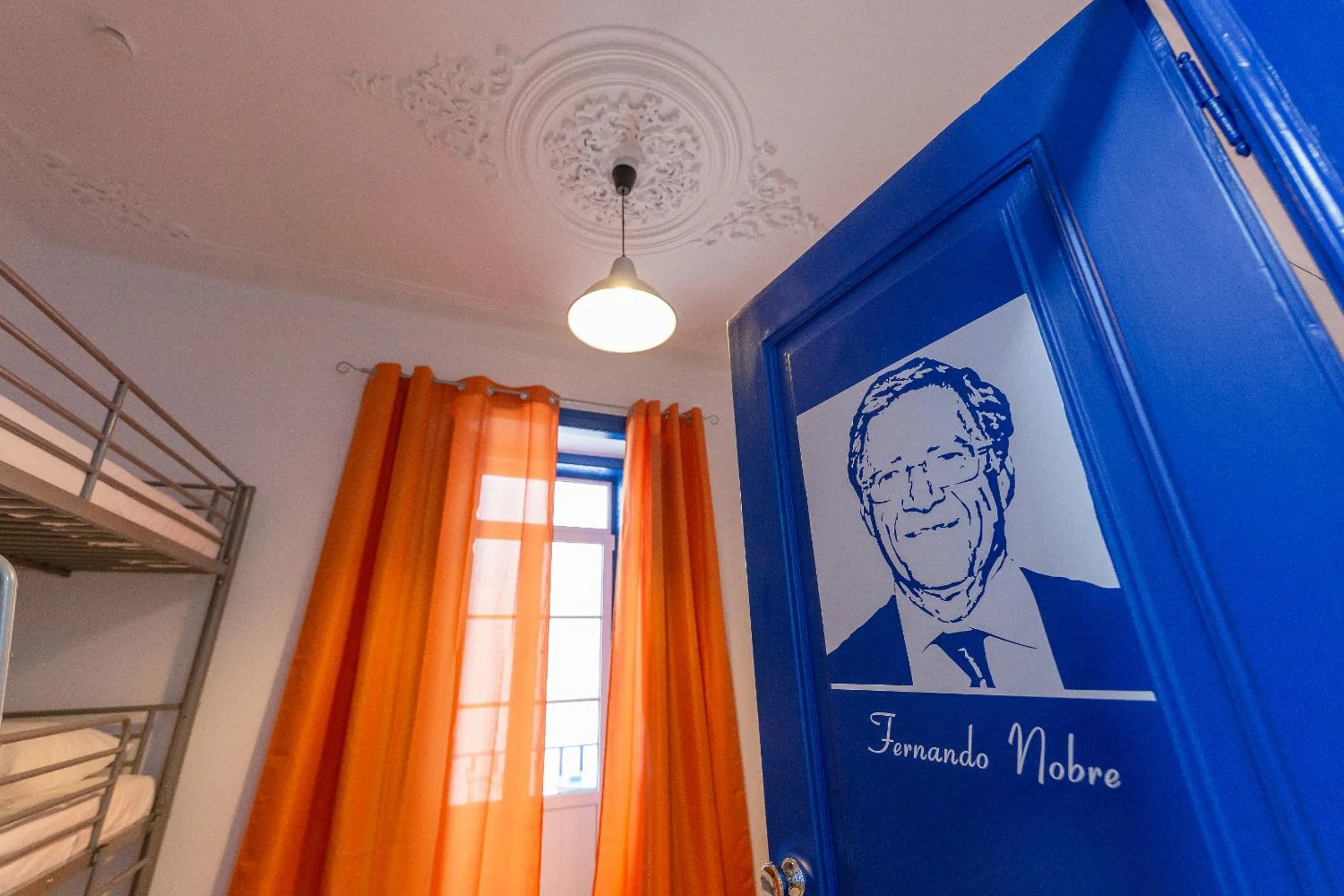 Photo of the whole room in Help Yourself Hostels - Parede