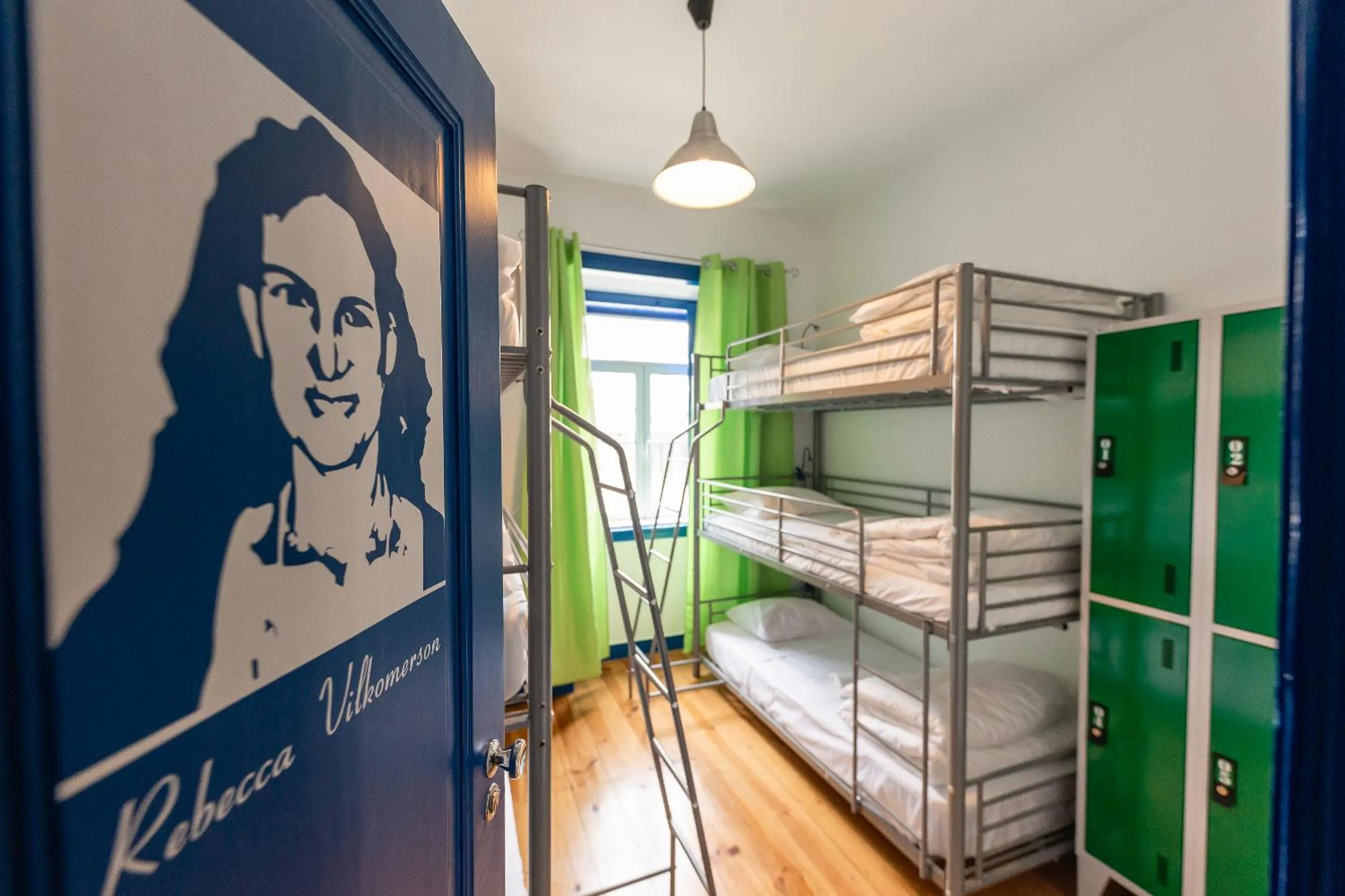 Photo of the whole room, Bed in Help Yourself Hostels - Parede