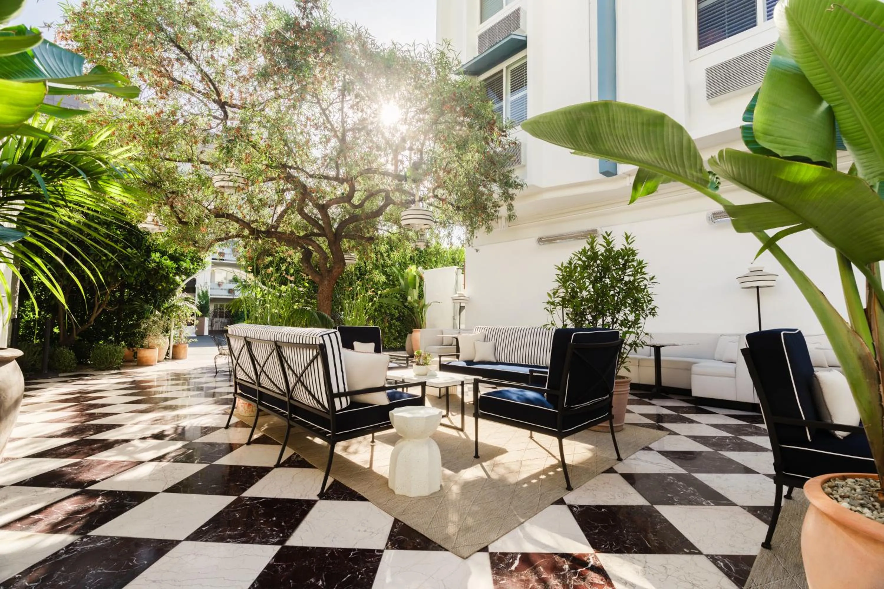 Seating area in Short Stories Hotel Near The Grove