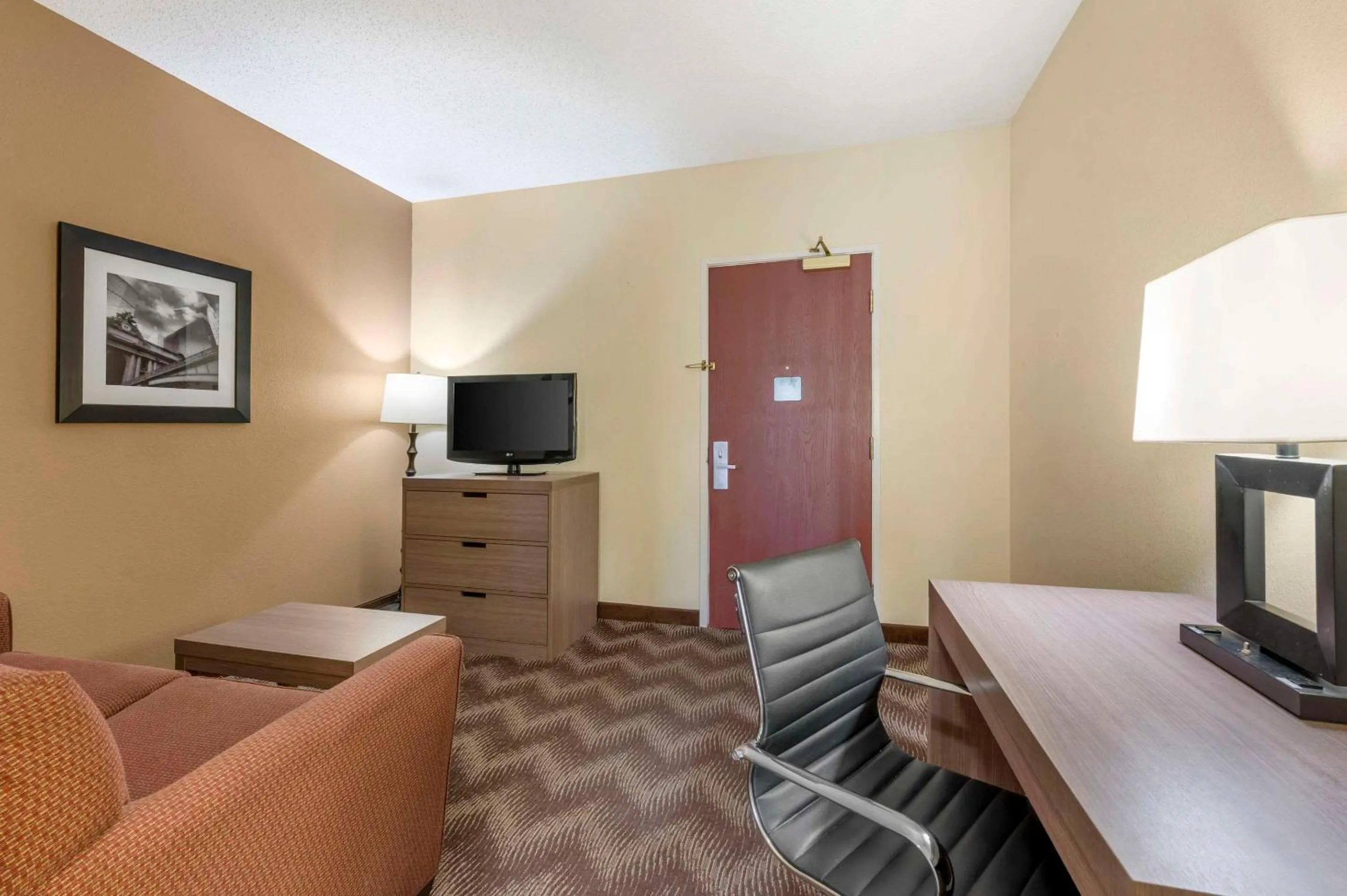 Bedroom in Quality Suites