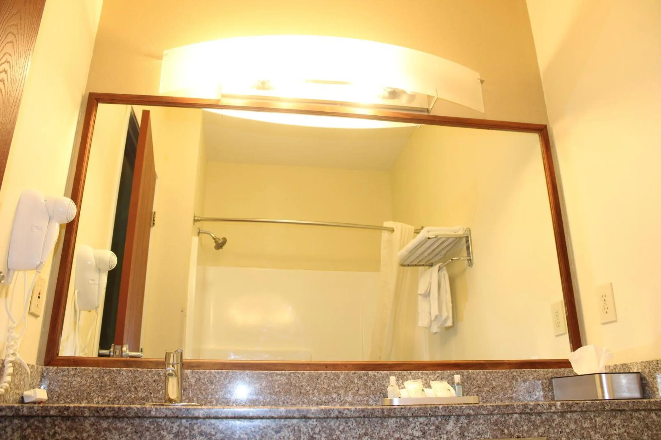 Bathroom in Quality Suites