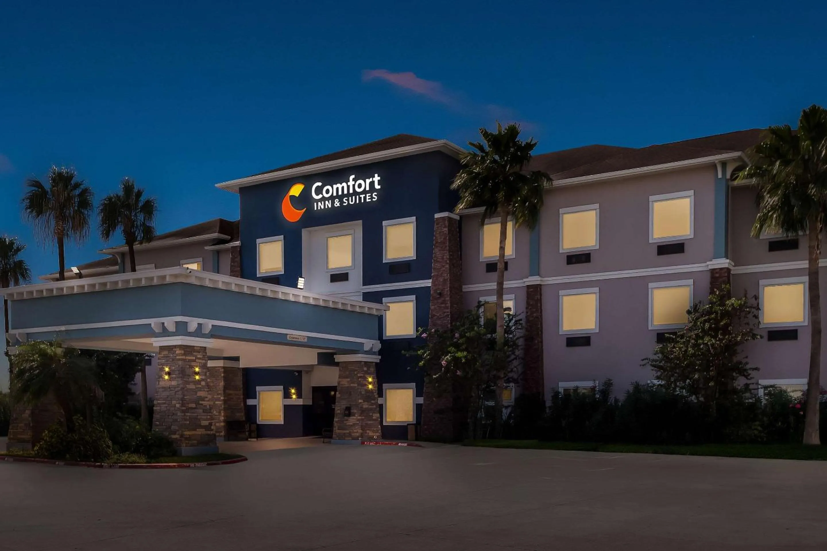 Property building in Comfort Inn & Suites Donna near I-2