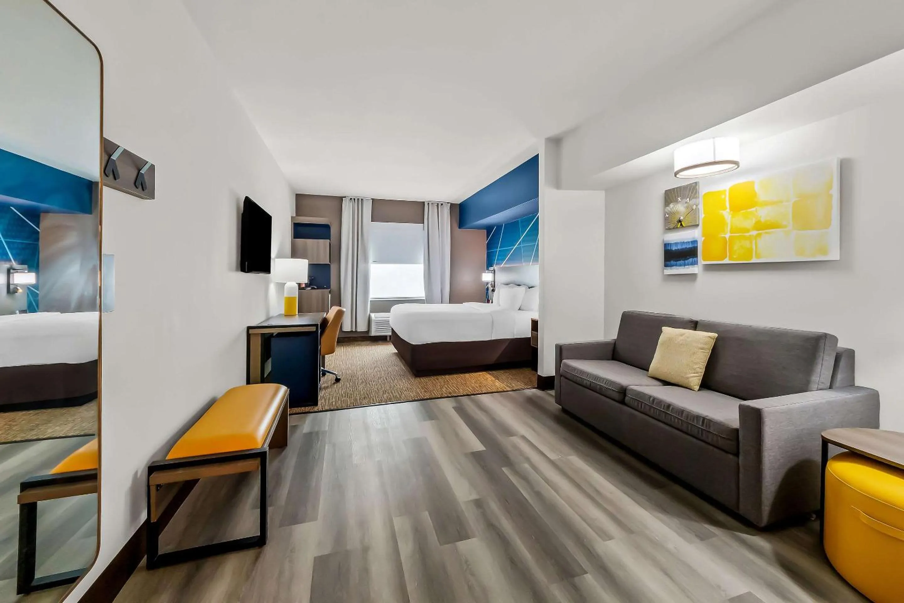 Bedroom, Bed in Comfort Inn & Suites Donna near I-2