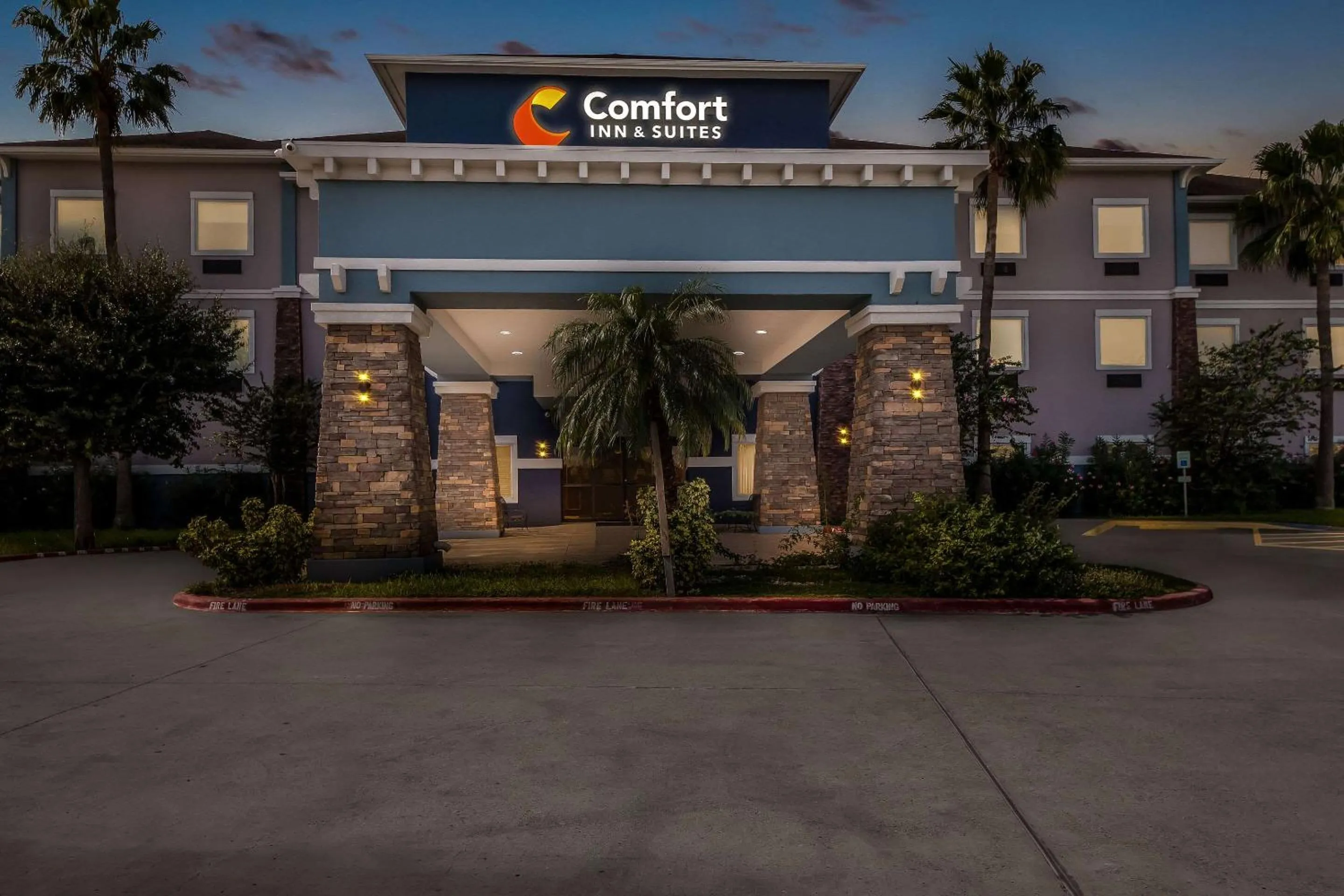Property building in Comfort Inn & Suites Donna near I-2