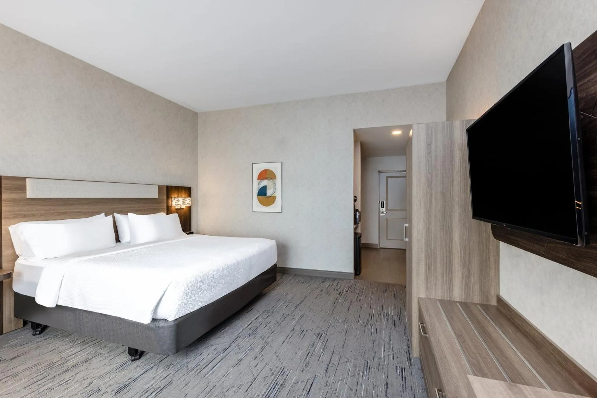 Photo of the whole room, Bed in Holiday Inn Express and Suites Missoula by IHG