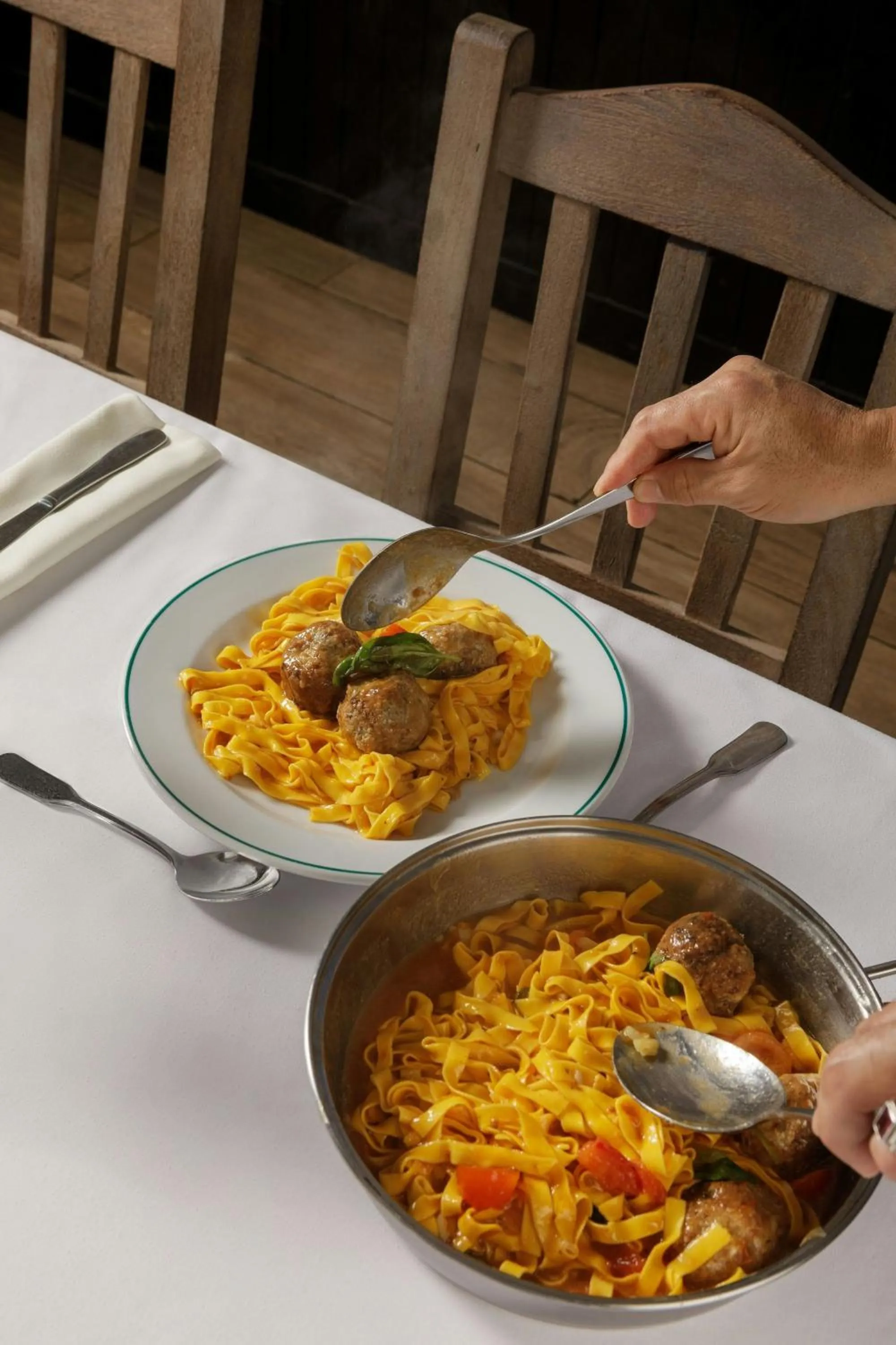 Restaurant/places to eat in Marriott Hotel Buenos Aires Ezeiza Airport