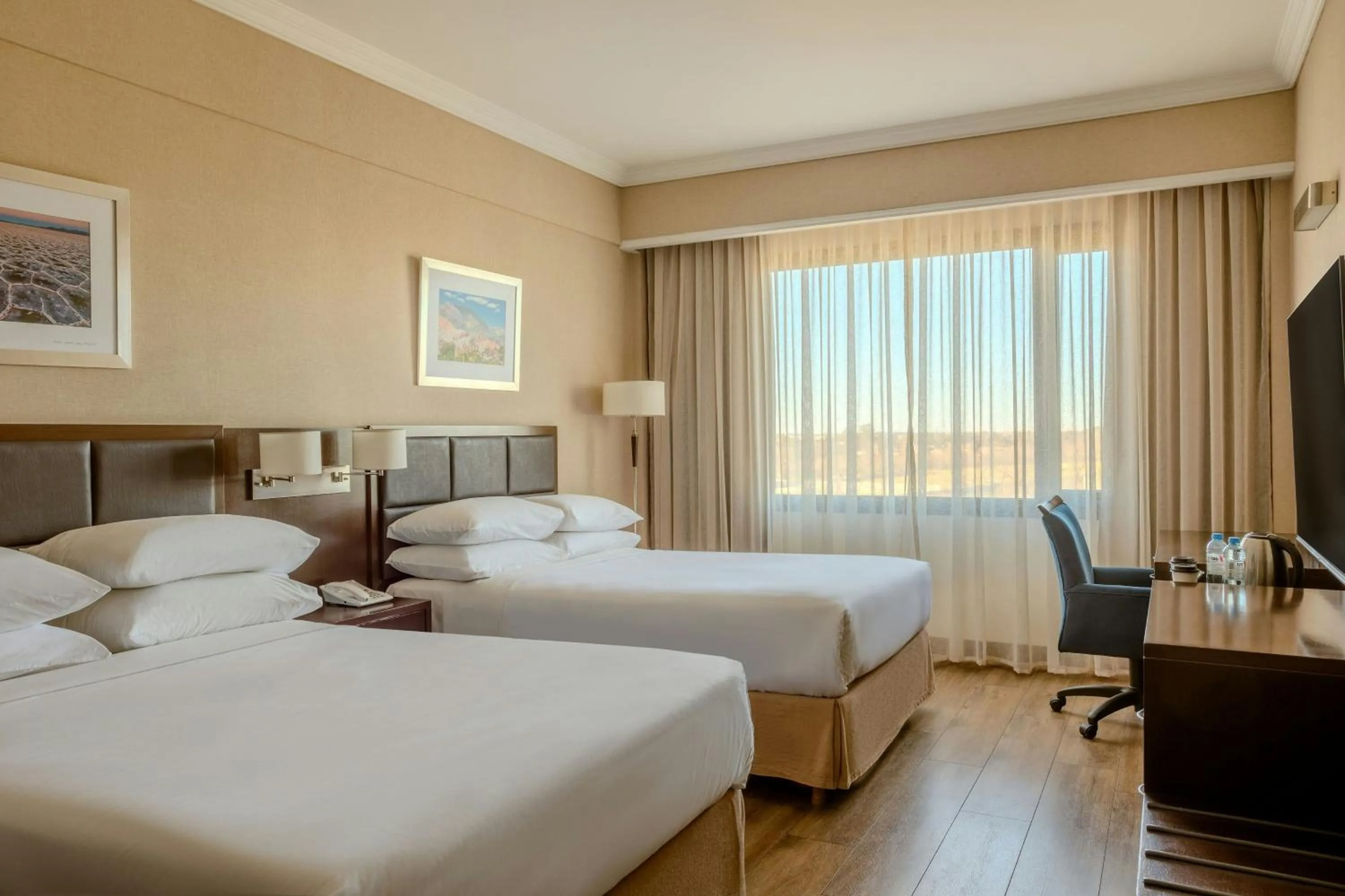 Photo of the whole room, Bed in Marriott Hotel Buenos Aires Ezeiza Airport