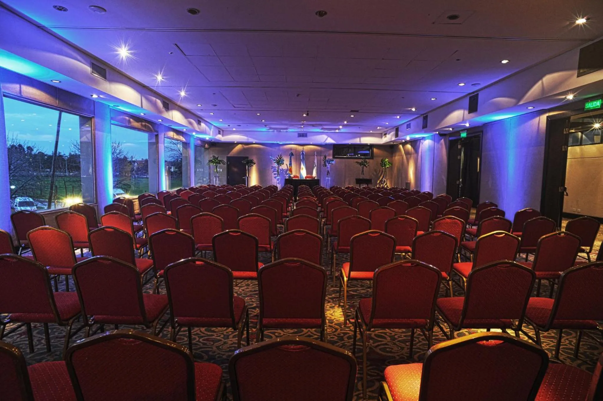 Meeting/conference room in Holiday Inn Ezeiza Airport, an IHG Hotel