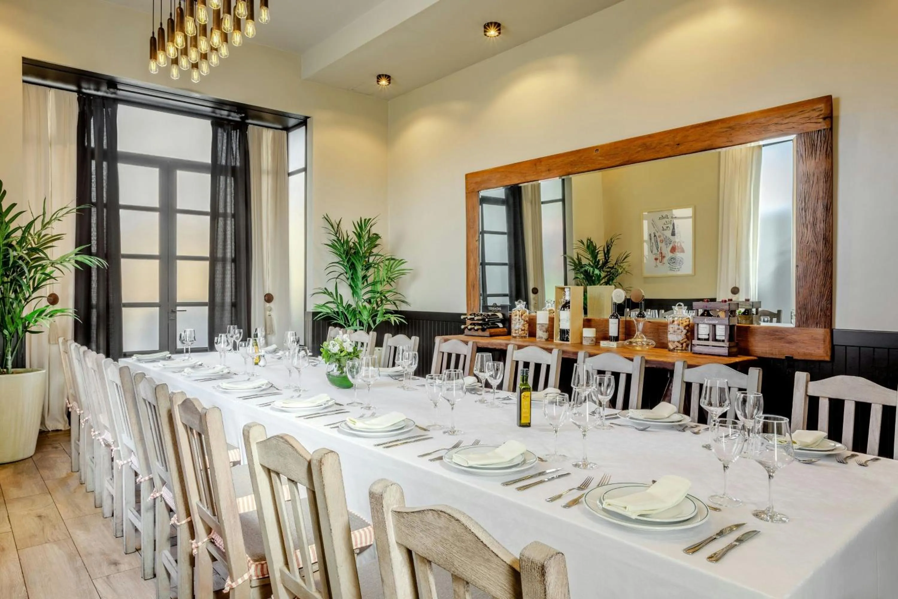 Restaurant/places to eat in Marriott Hotel Buenos Aires Ezeiza Airport