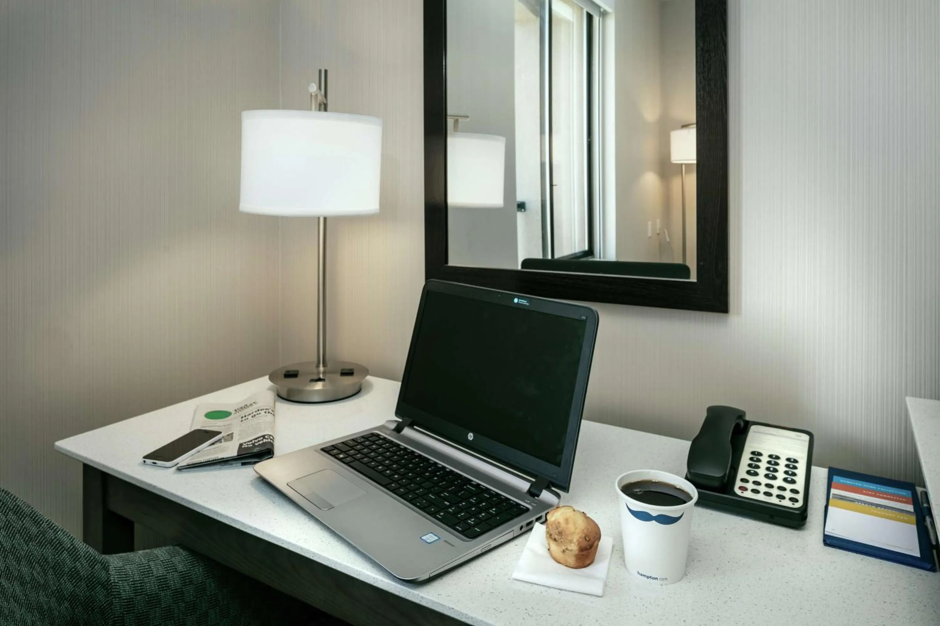 Bedroom in Hampton Inn & Suites Arroyo Grande