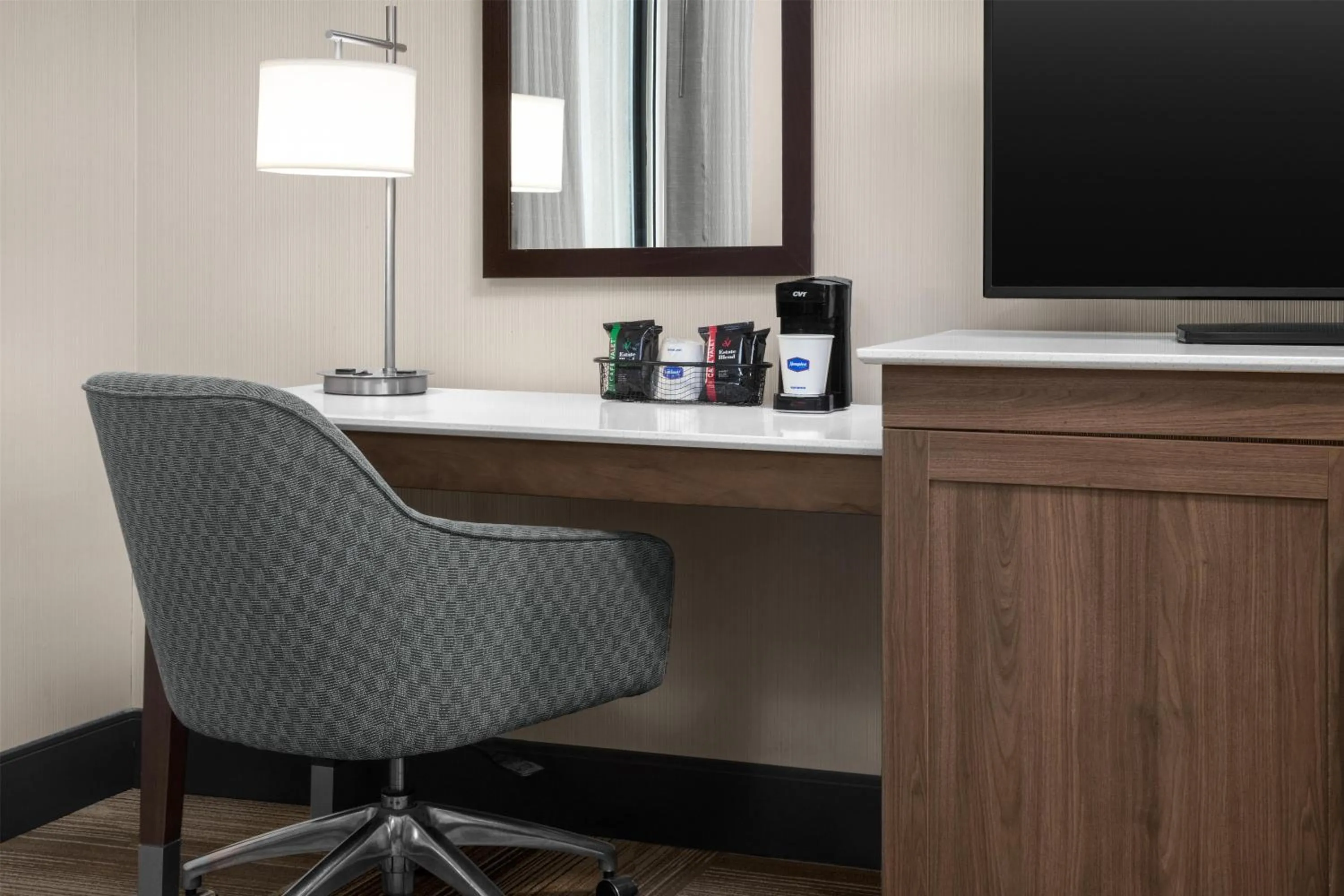 Bedroom in Hampton Inn & Suites Arroyo Grande