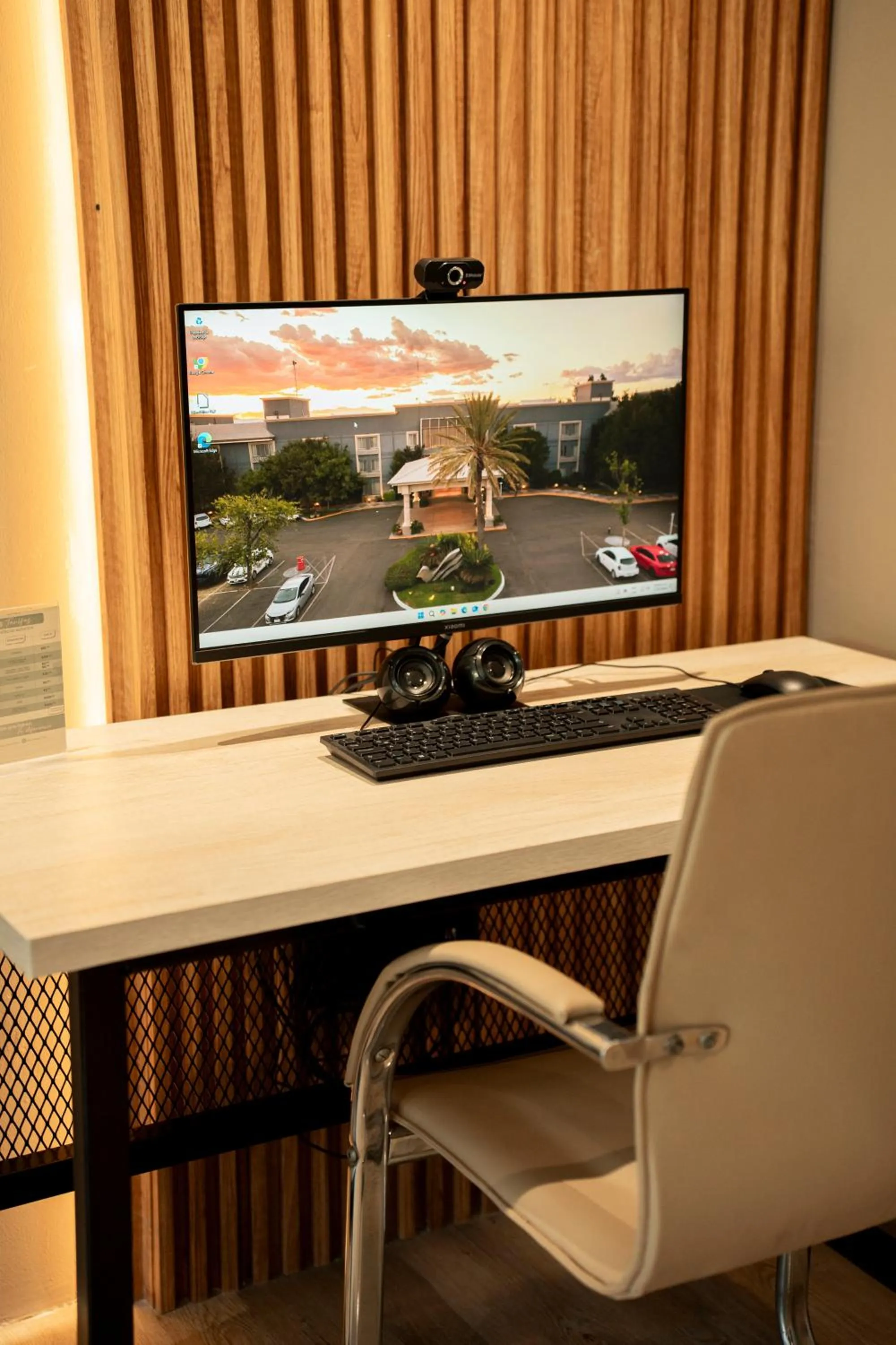 Business facilities in Hotel Victoria Express