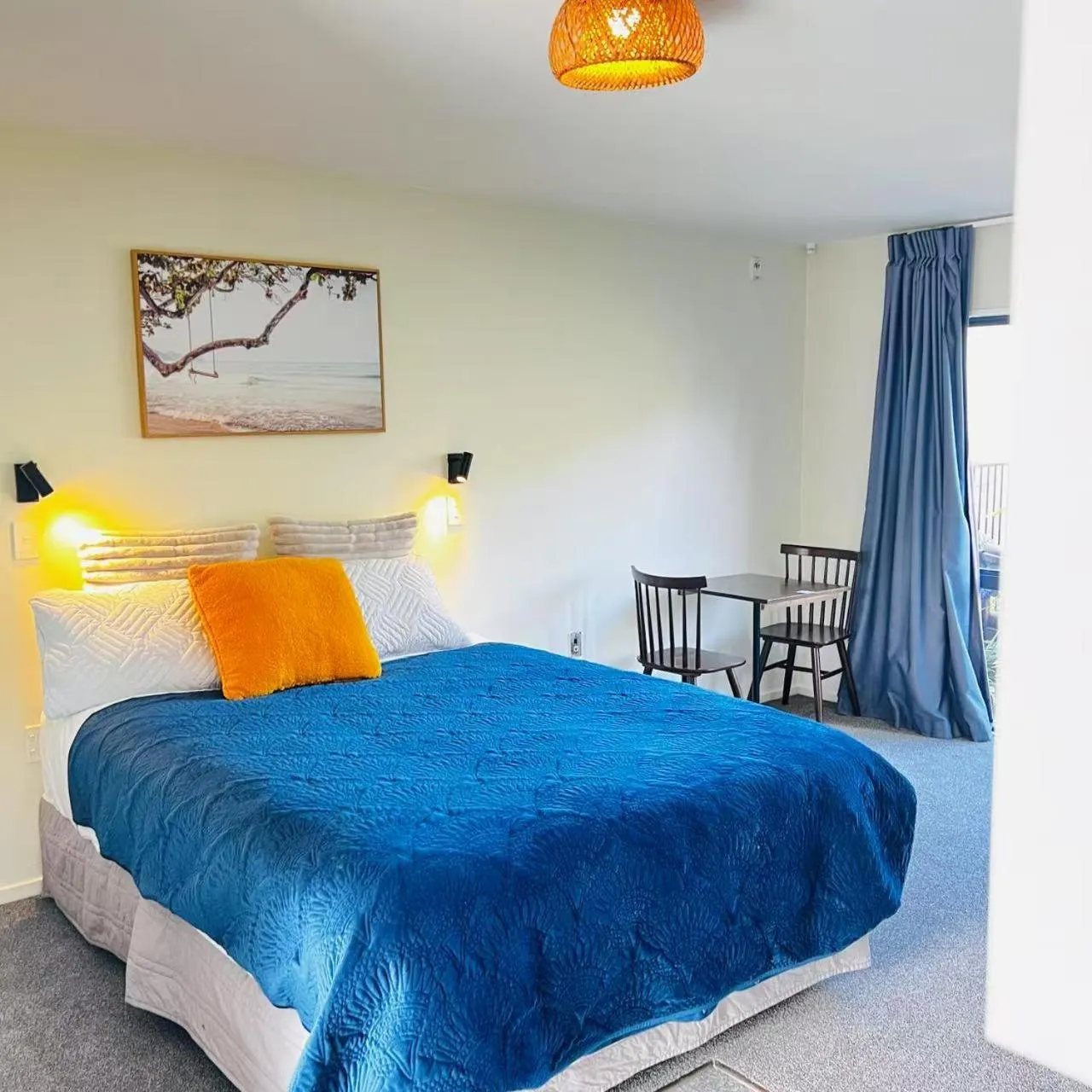 Bed in AAA Northlands Motel