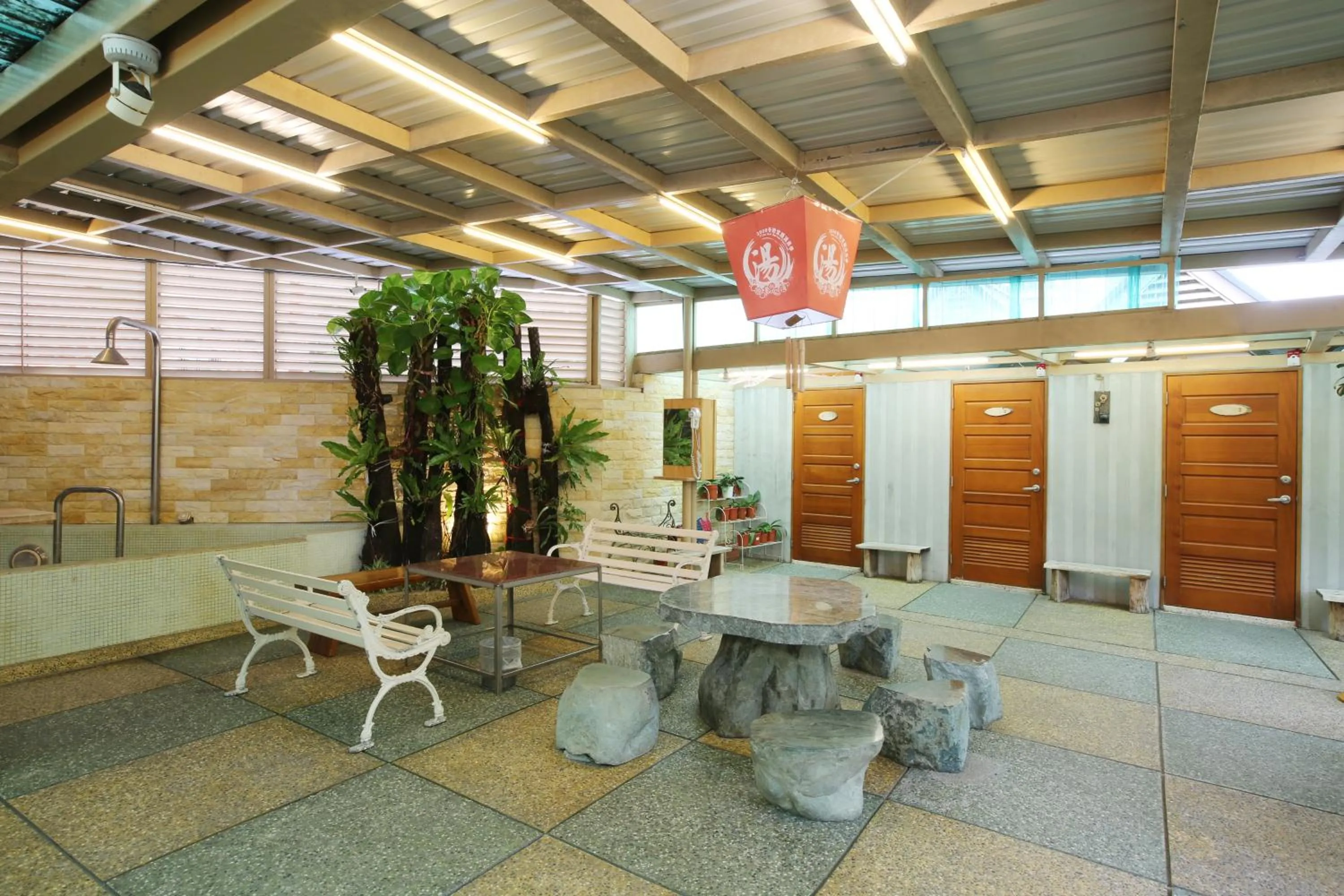 Property building in Long Shan Hotel