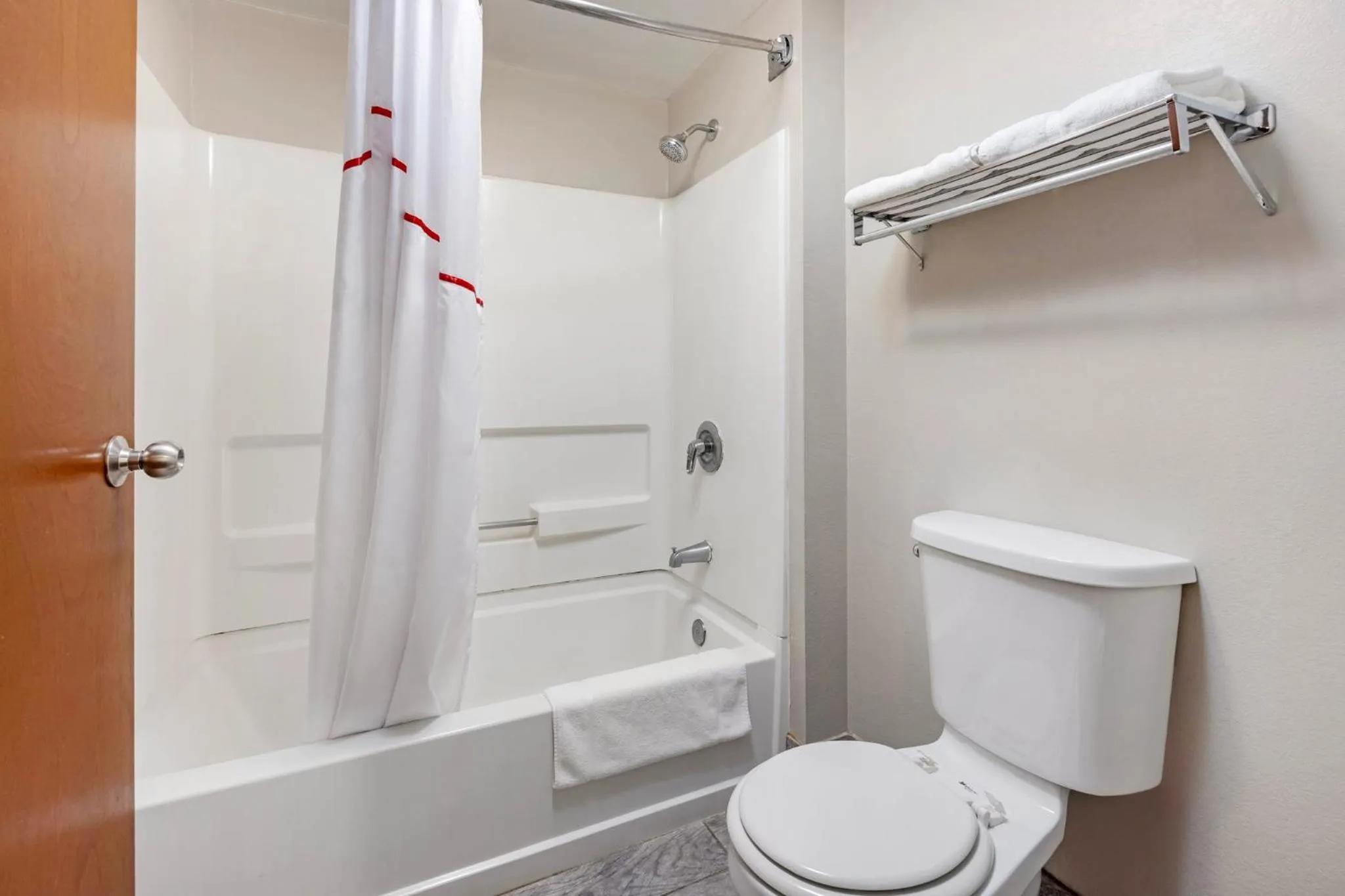 Bathroom in Days Inn by Wyndham Franklin Nashville