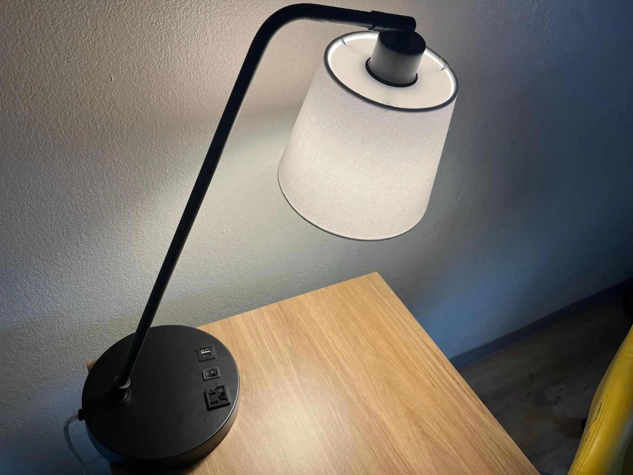 Photo of the whole room in Days Inn by Wyndham Franklin Nashville