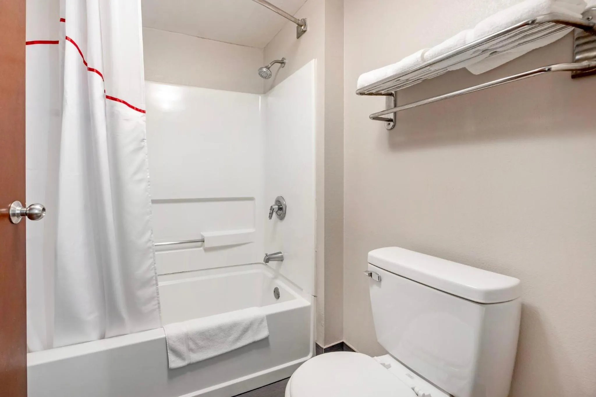 Bathroom in Days Inn by Wyndham Franklin Nashville