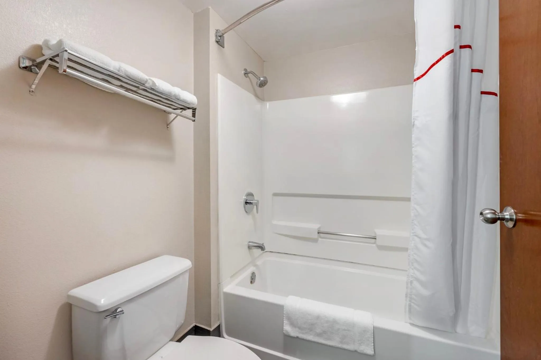 Bathroom in Days Inn by Wyndham Franklin Nashville