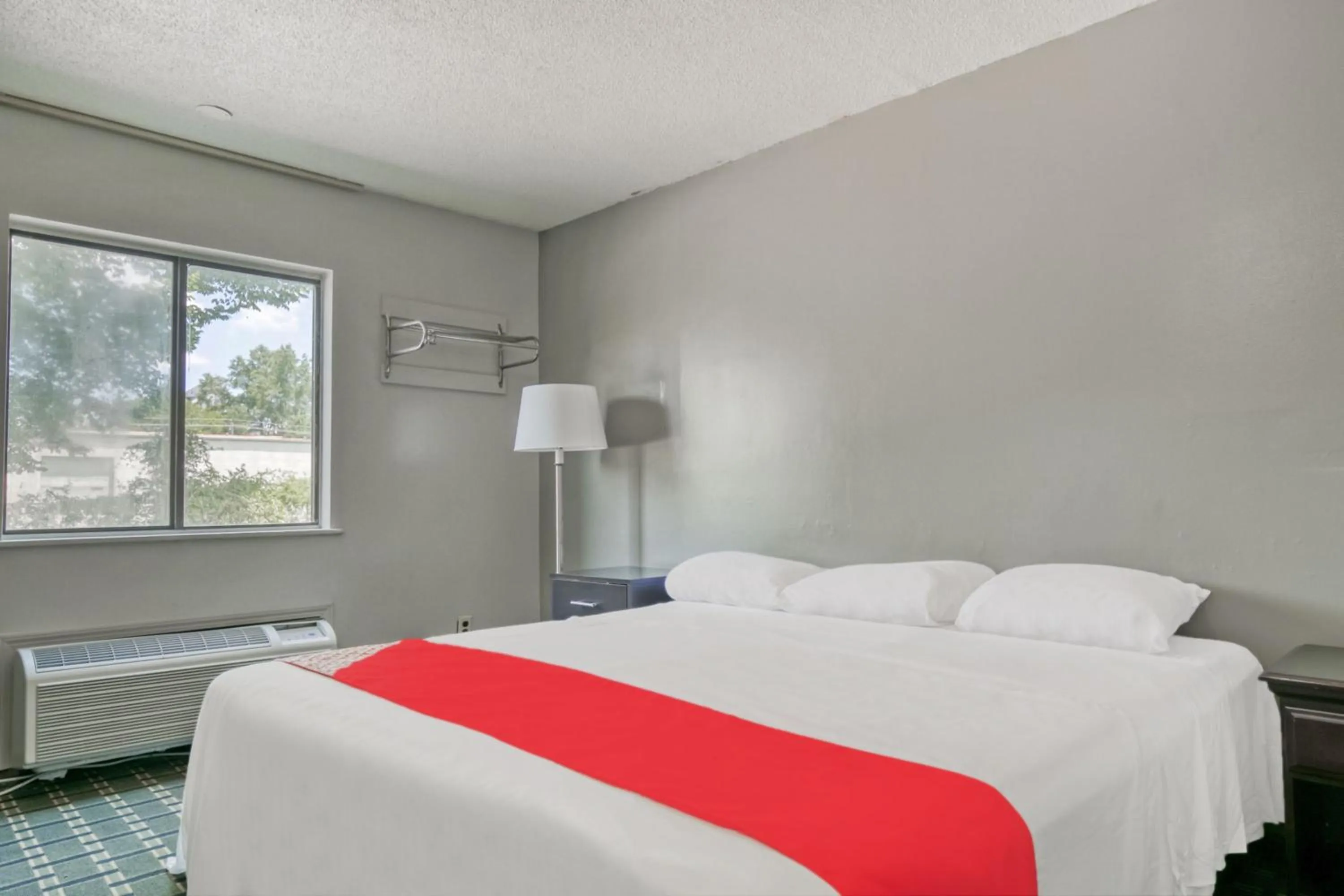 Bedroom in Raceway Inn Darlington By OYO