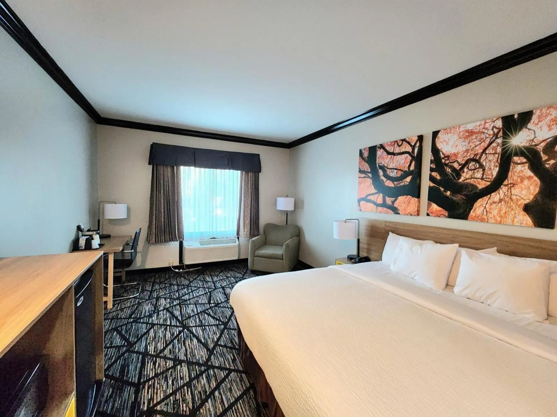 Bedroom, Bed in Days Inn by Wyndham Baton Rouge I-10