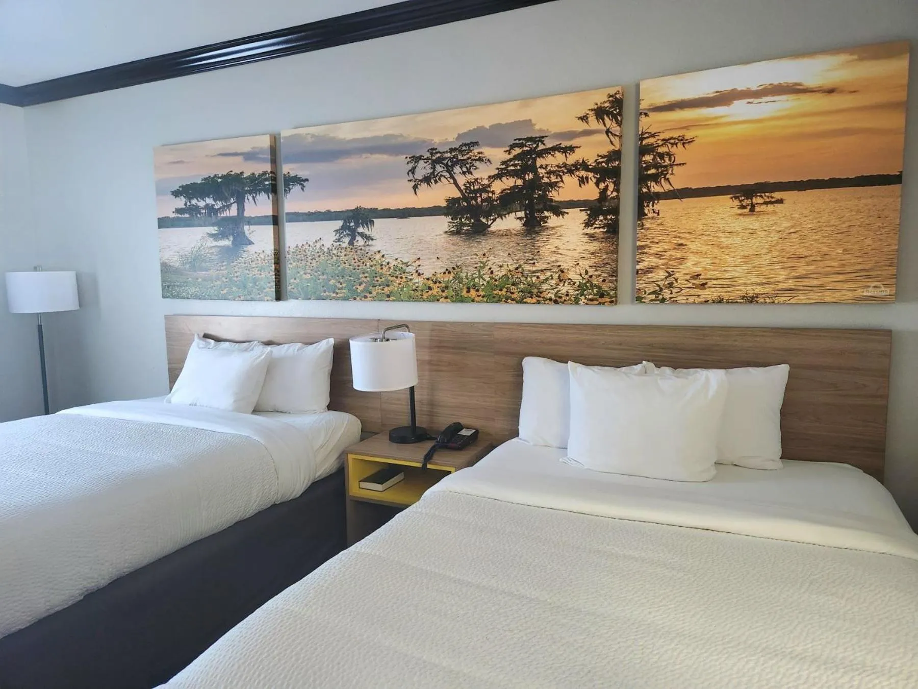 Bedroom, Bed in Days Inn by Wyndham Baton Rouge I-10