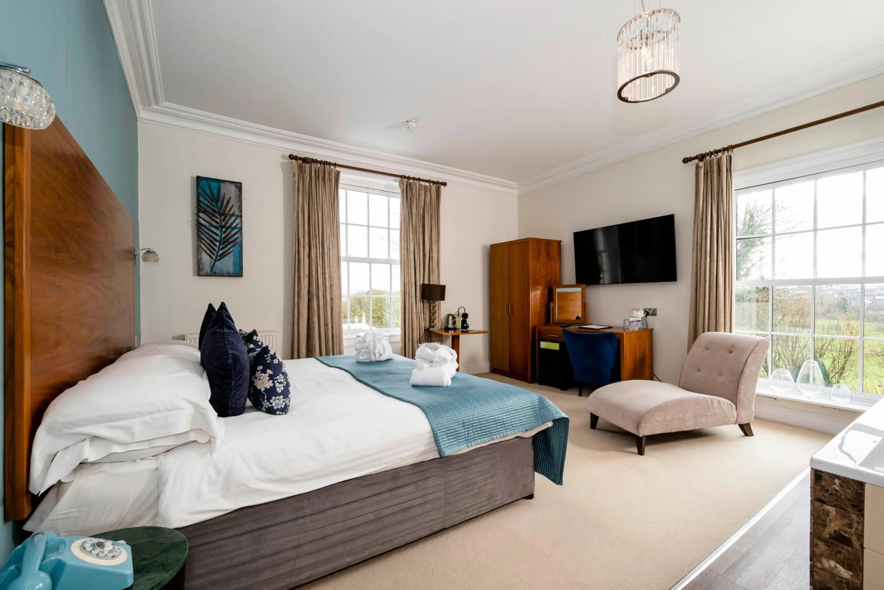 Bed in Fishmore Hall Hotel and Boutique Spa