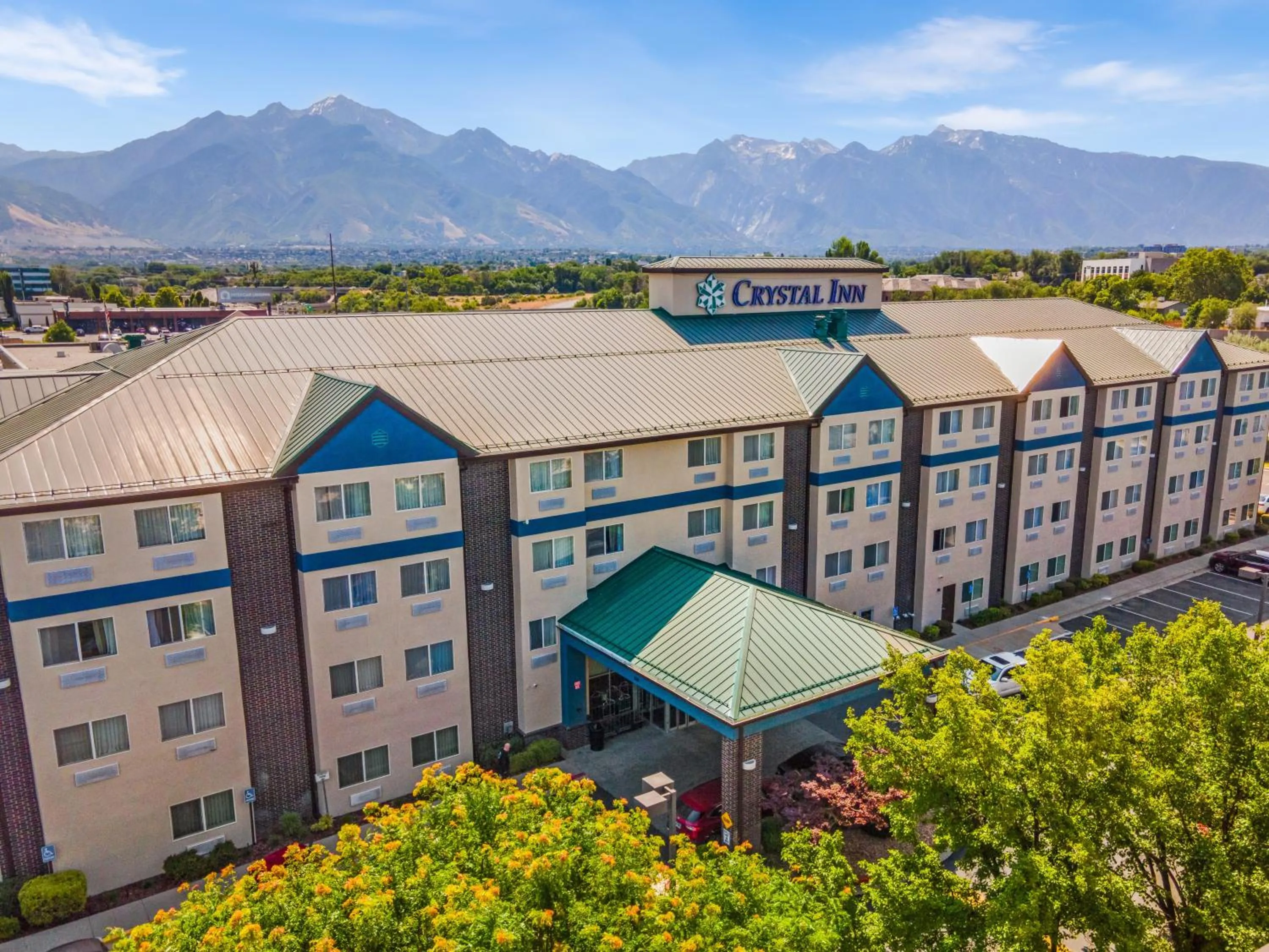 Property building in Crystal Inn Hotel & Suites - Midvalley