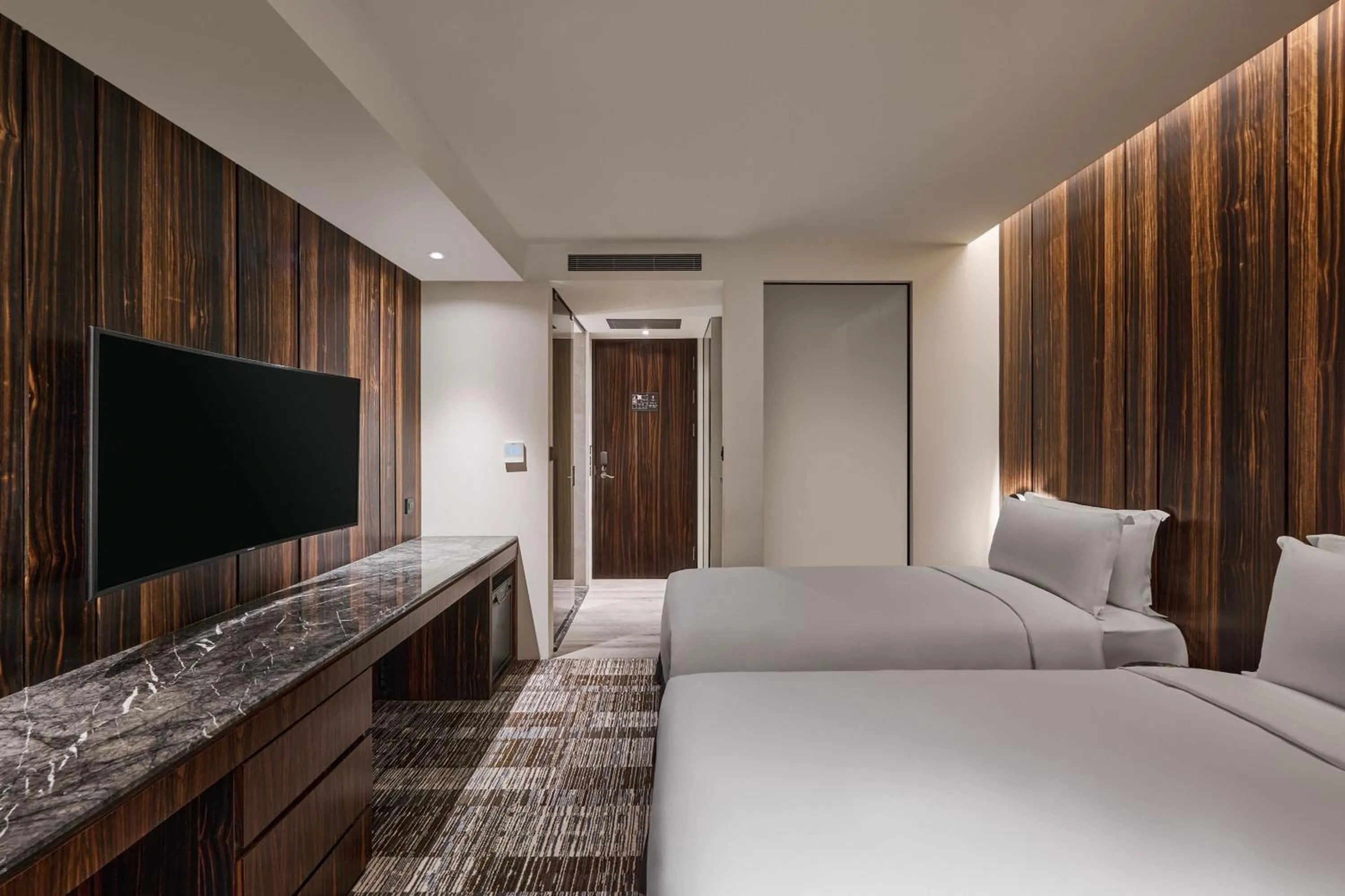 Photo of the whole room, Bed in Suz & Catorze Taipei, a Tribute Portfolio Hotel