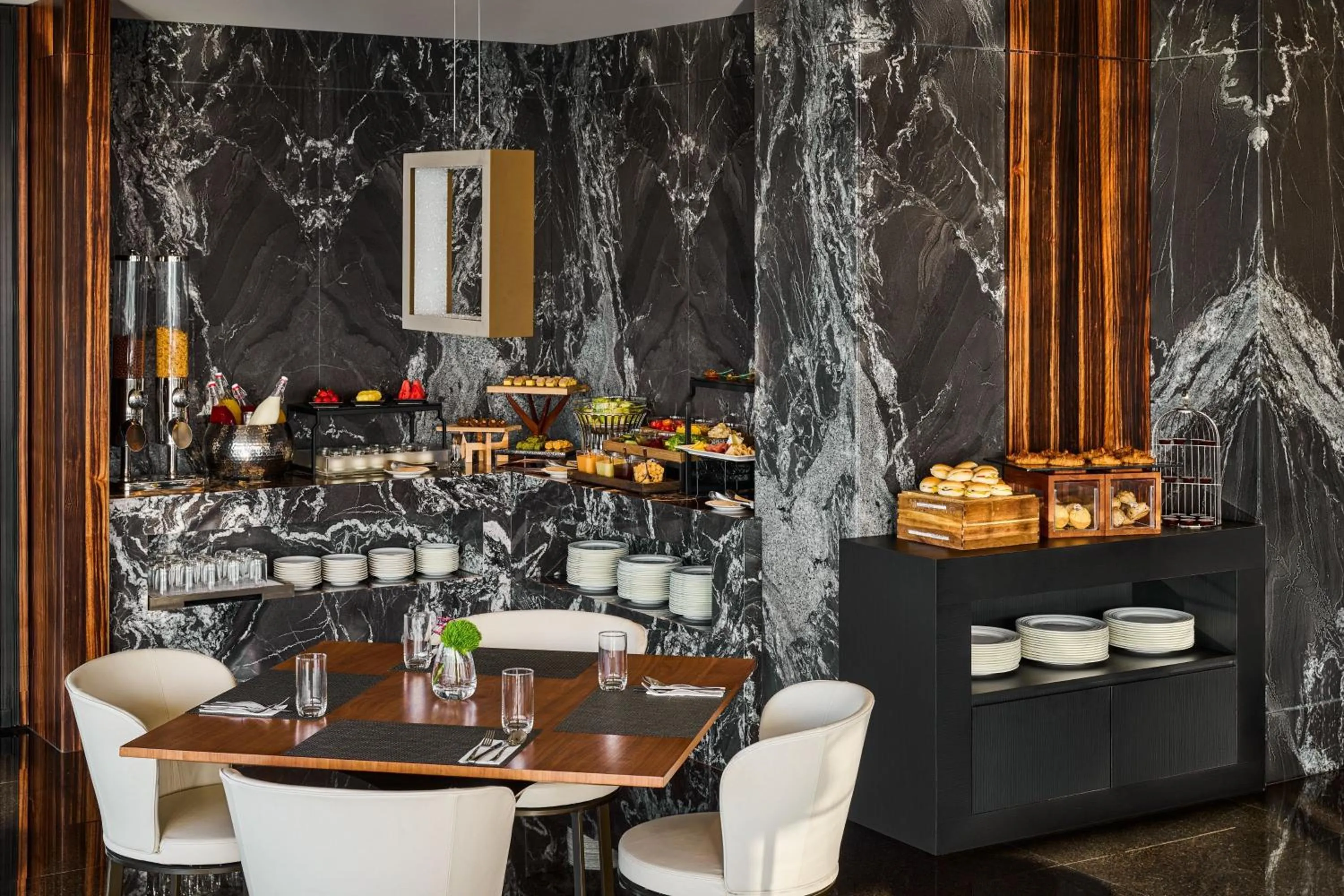 Restaurant/places to eat in Suz & Catorze Taipei, a Tribute Portfolio Hotel