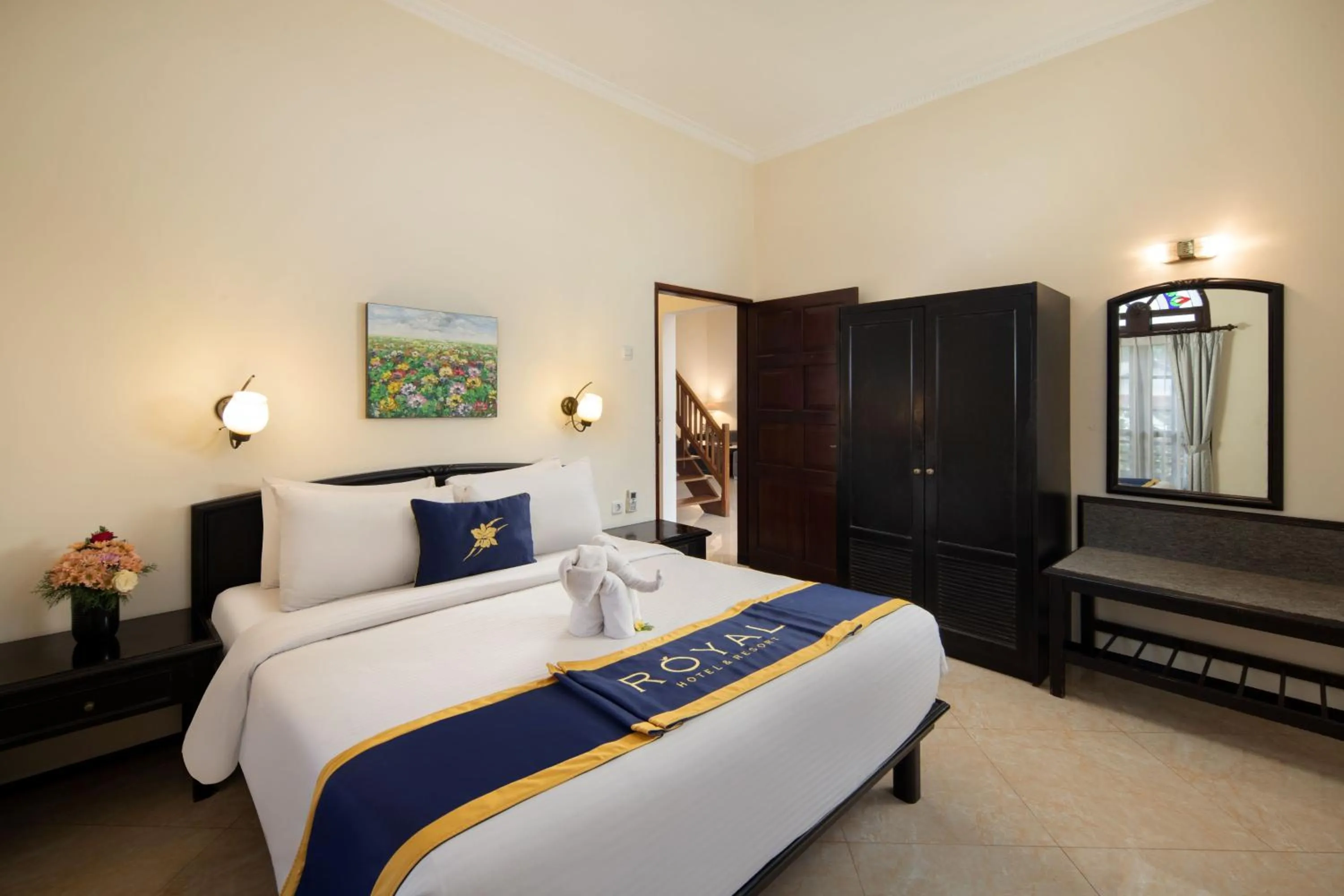 Bedroom, Bed in Royal Hotel and Villa Batu