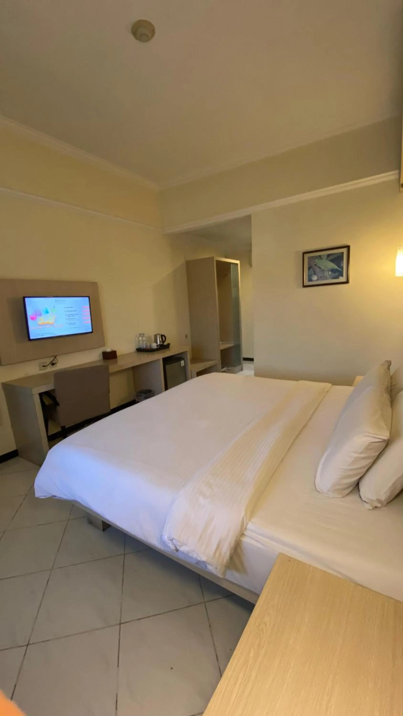 Bedroom, Bed in Royal Hotel and Villa Batu