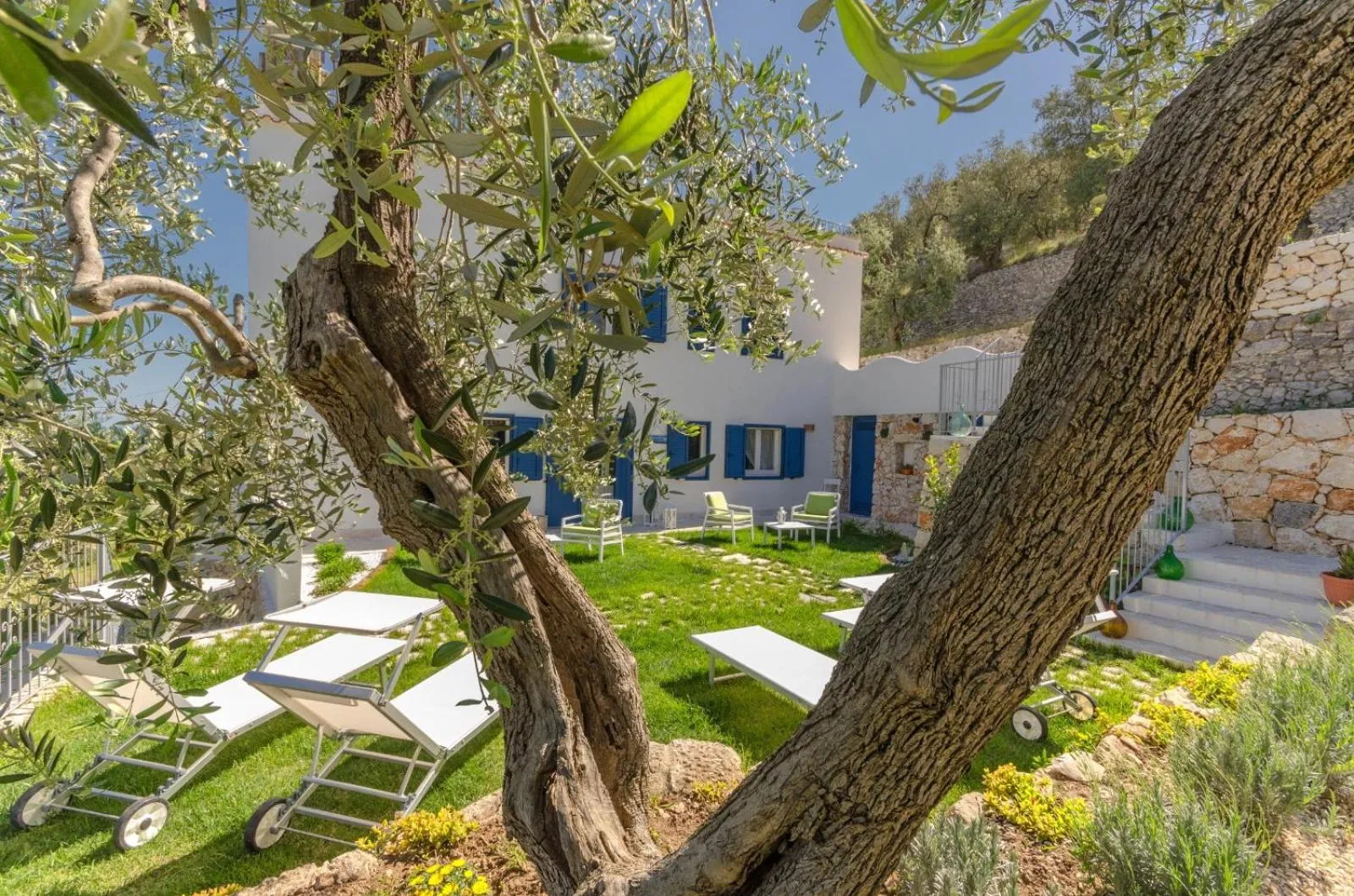 Property building in Dimora Mediterranea