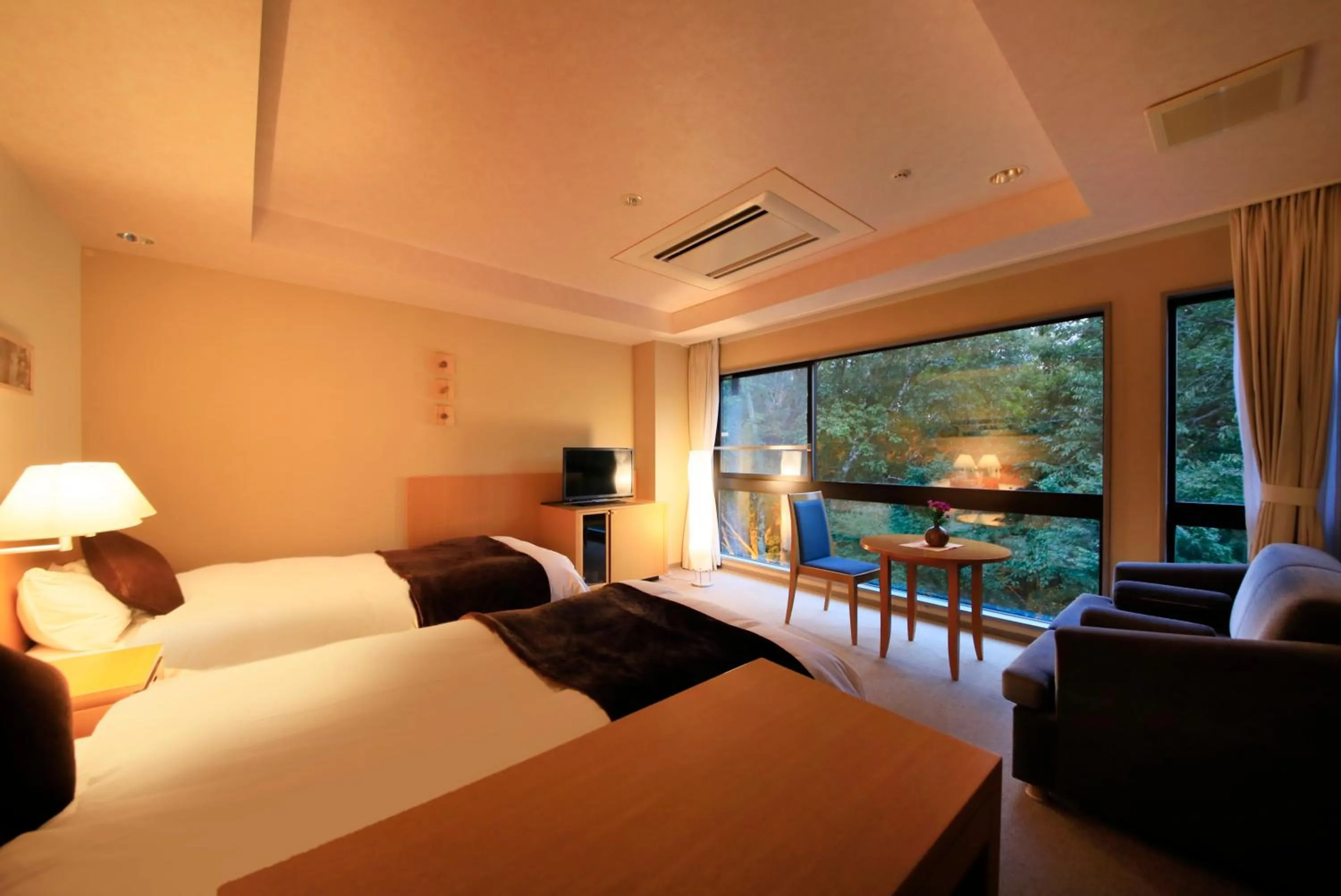 Night, Bed in Hotel Shikisai