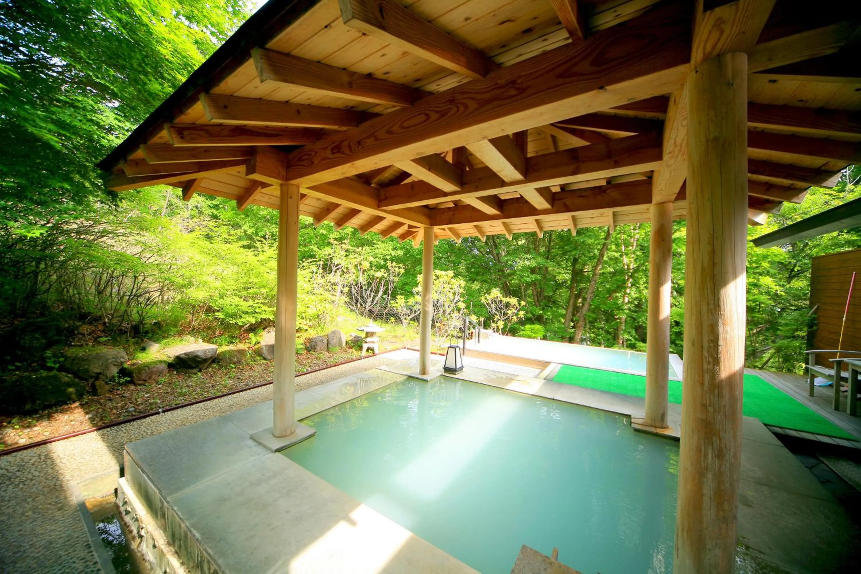 Summer in Hotel Shikisai